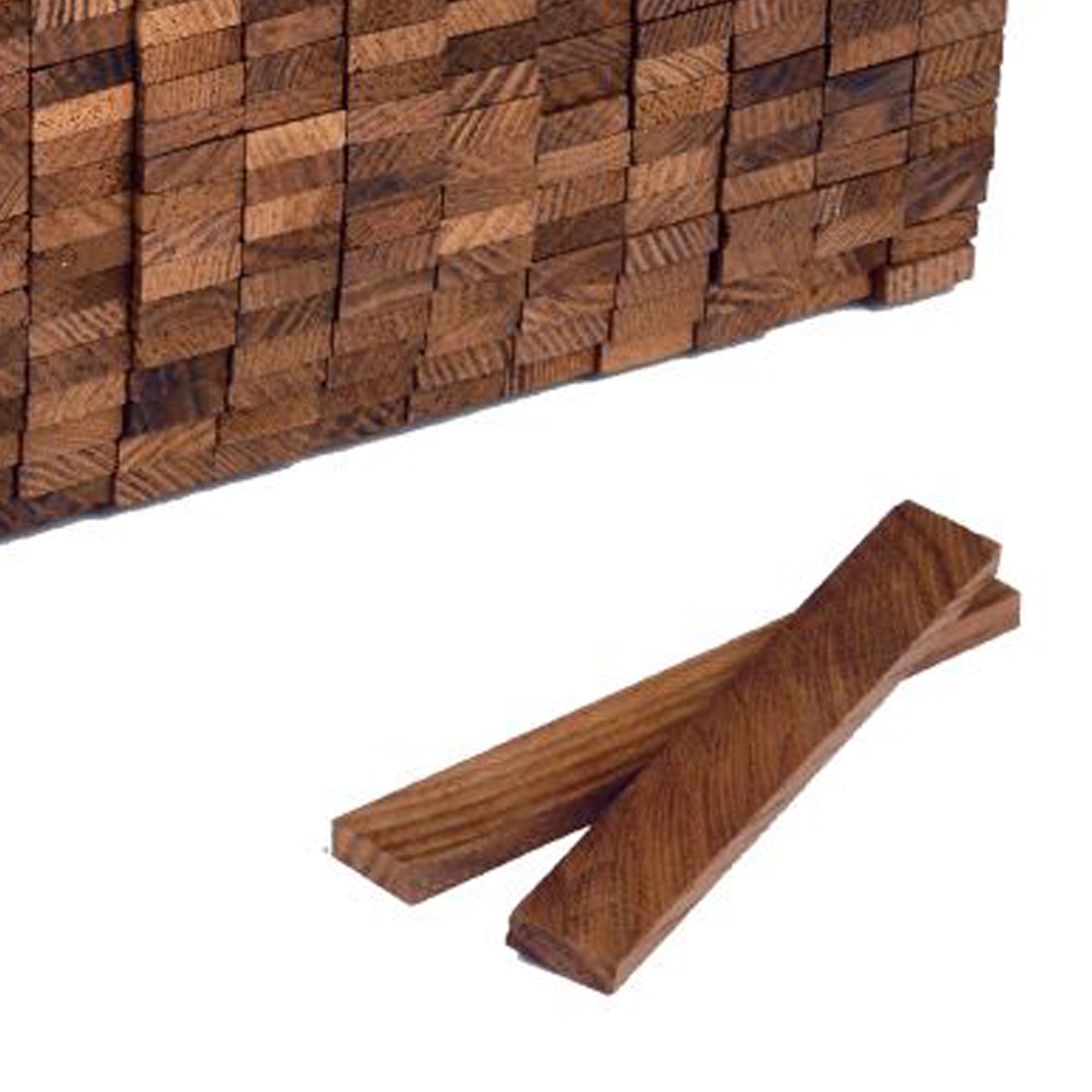 Crealive Holz-Klötzchen - Thermo-Esche
Die natürlichen Esche Holz-Klötzchen begeistern mit ihrer attraktiven Optik. Durch die charakteristisch marmorierten Zeichnungen im Holz integrieren sich deine DIY-Projekte sehr gut in fast alle Einrichtungsstile. Ausserdem zählt Eschenholz zu den beliebtesten heimischen Nutzholzarten. Durch ein spezielles Behandlungsverfahren mit Hitze ergibt sich ein warmer und angenehmer Holzfarbton, der um einiges dunkler ist, im Vergleich zu den Esche Klötzchen.
Du kannst einz