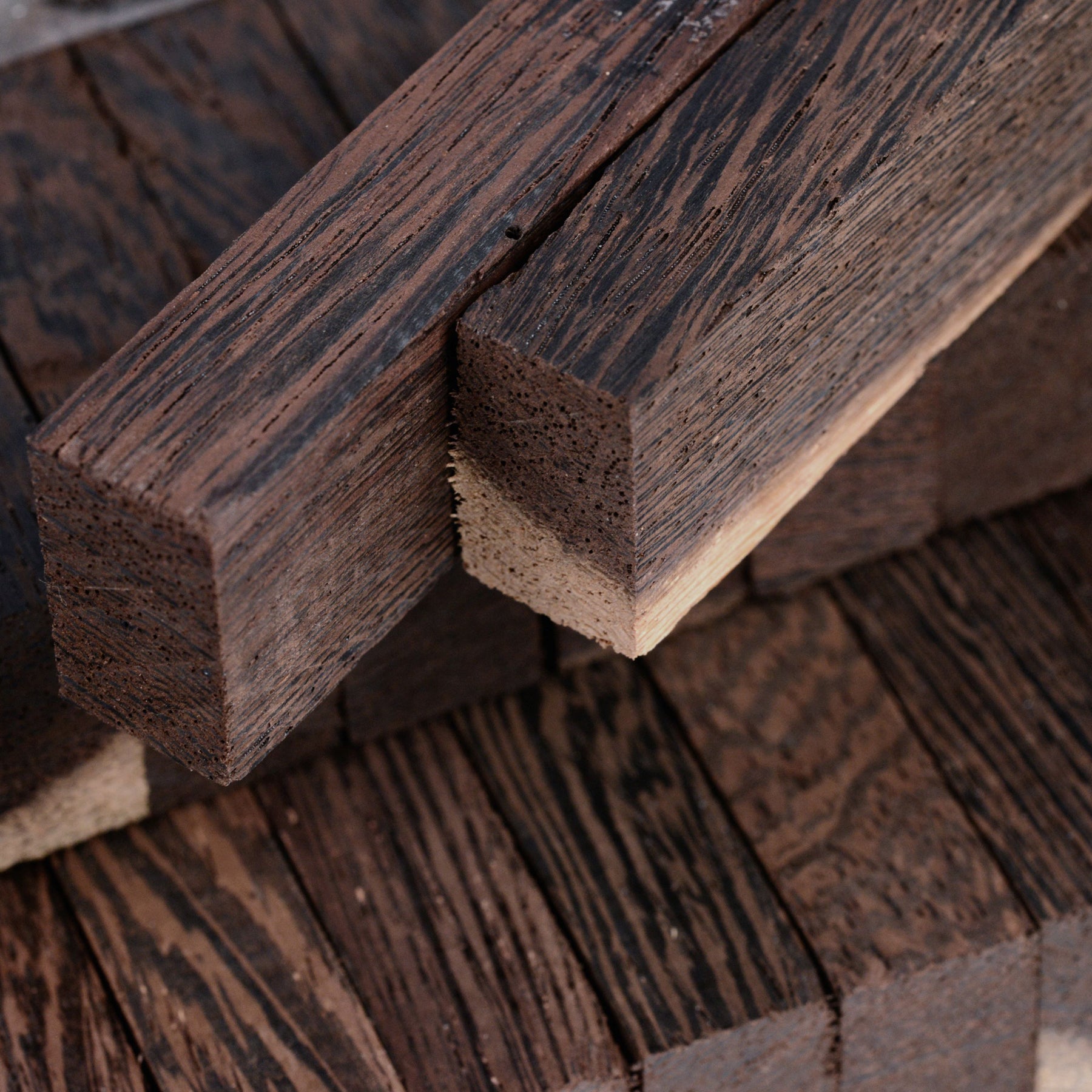 Holz-Klötzchen - Wenge (23 x 14 x 220 mm)
