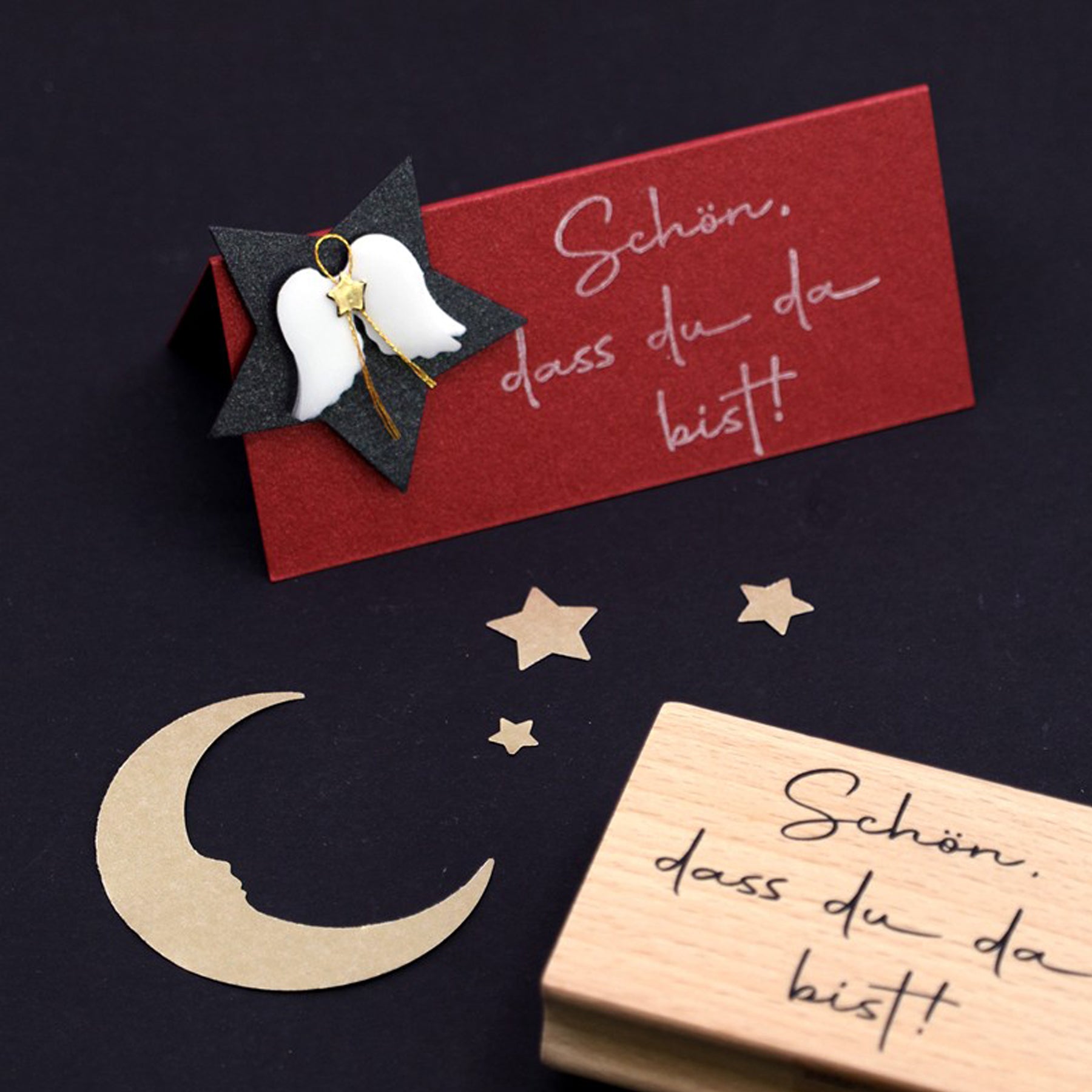 Crealive 3D-Sticker Engelsflügel
Inhalt:
• 8 x 3D-Sticker Engelsflügel
Die hochwertigen Artoz 3D-Sticker machen Spass und sind das i-Tüpfelchen auf einem Geschenk, zum Basteln von Karten, Einladungen, Geschenkverpackungen, Tischkarten, Deko-Objekte und vielem mehr. - Handgemacht - Swiss Design
Marke: Artoz