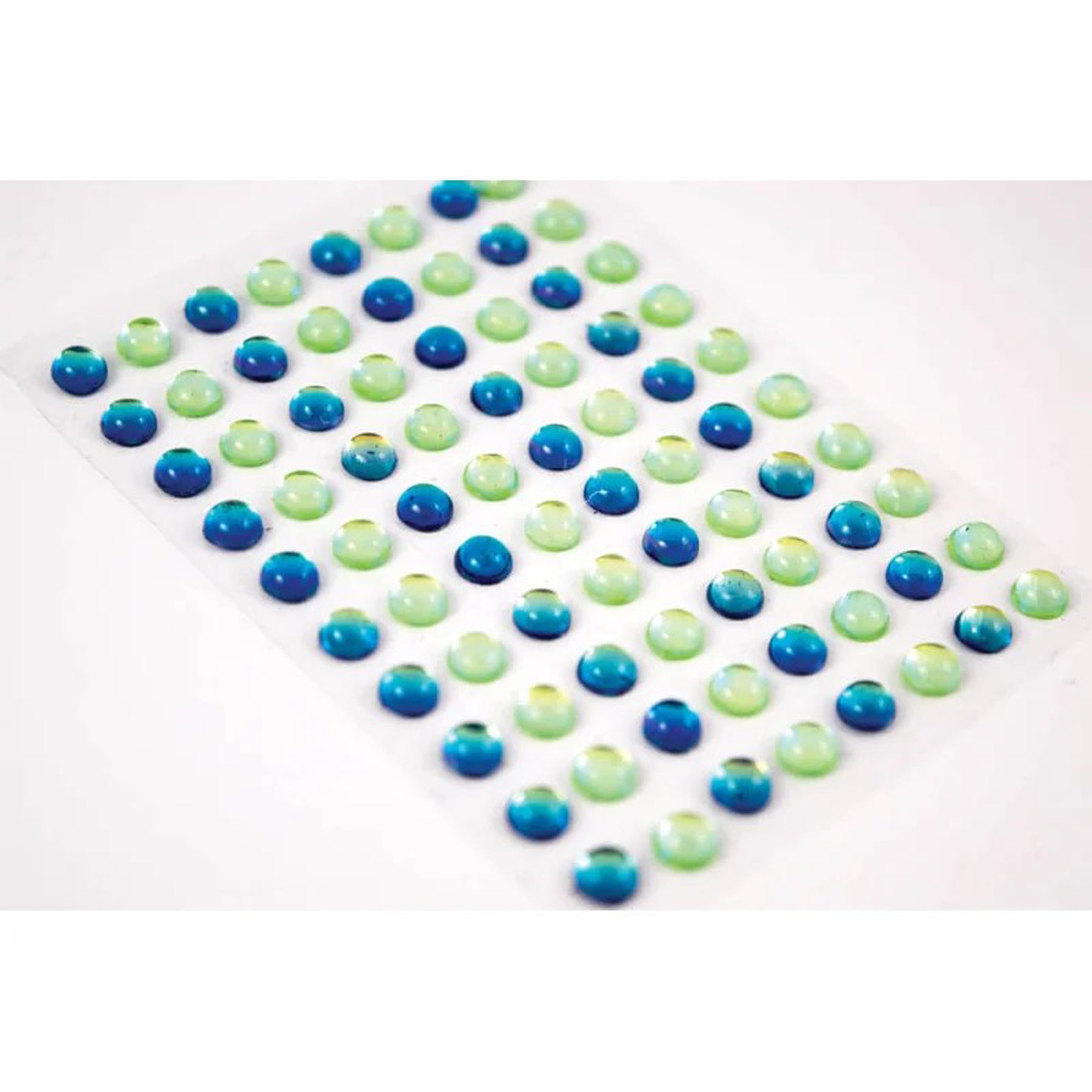 Crealive Selbstklebende Perlen - Ocean Tale
Inhalt:
• 80 Perlen
Spezifikationen:
• 40 Perlen blau irisierend
• 40 Perlen gelb irisierend
• einheitliche Grössen
• selbstklebende, glänzende Punkte
Selbstklebende Perlen sind geeignet für:
• Verzierungen von Karten, Geschenkboxen, Verpackungen, kleinen Tüten, etc.
• Scrapbooking
• Journaling
• Mixed-Media