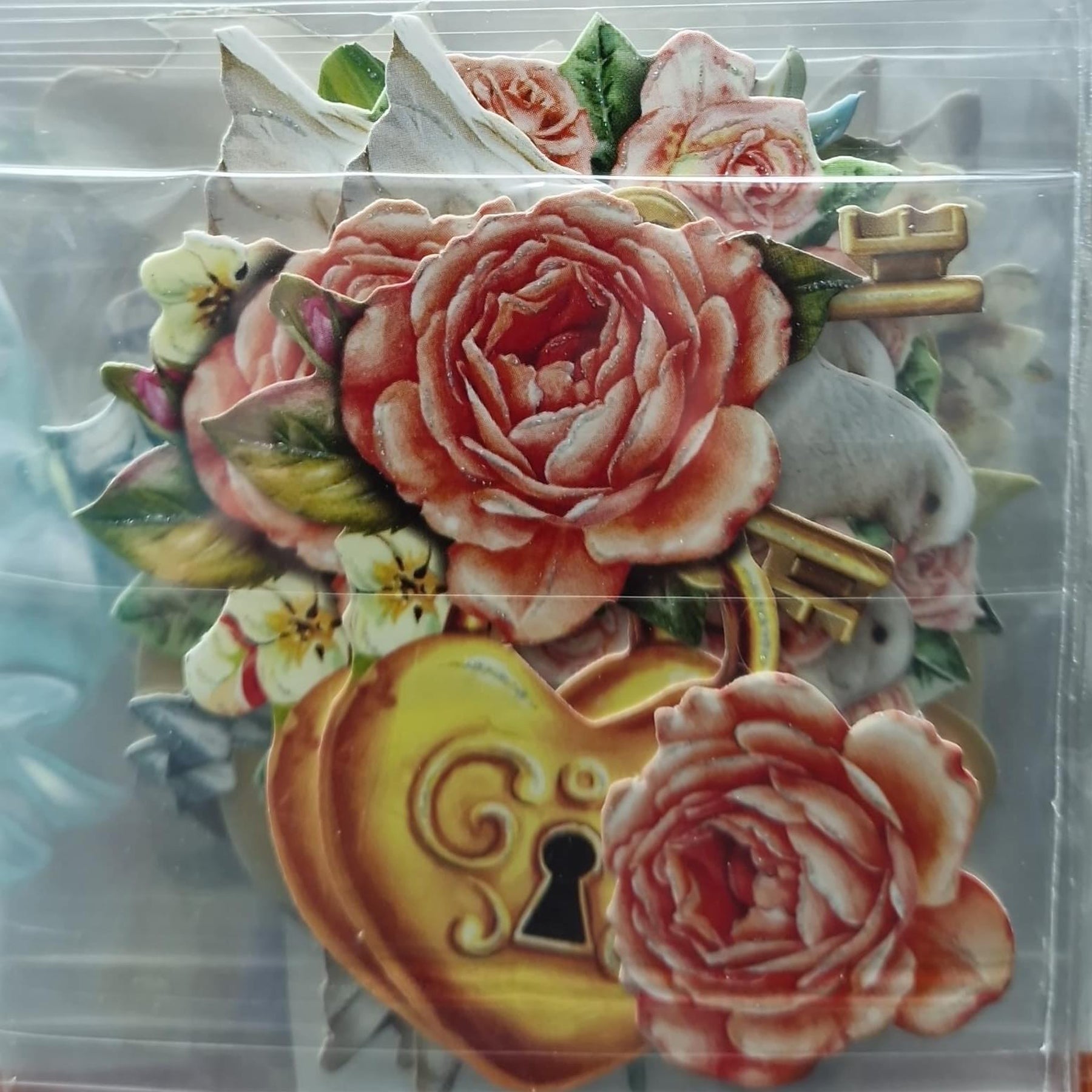 Crealive 3D Topper / Aufsatz - Wedding Day
Inhalt:
• 10 verschiedene 3D Designs
Spezifikationen:
• Grösse: 1 Design ca. 8 x 8 cm
• Papiergewicht: 280 g/m2
• jedes Design besteht aus 3 gestanzten Teilen (jeweils separat abgepackt)
• feine Glitzer-Verzierungen
Diese Aufsätze sind geeignet für:
• Karten
• Verzierungen für Boxen, Geschenk-Verpackungen, Geschenktaschen, etc.
• Scrapbooking
• Mixed Media
• Journaling
Dieser 3D Bastelaufsatz macht das Basteln einfach und bereitet Spass. Mit den 3D-Designs