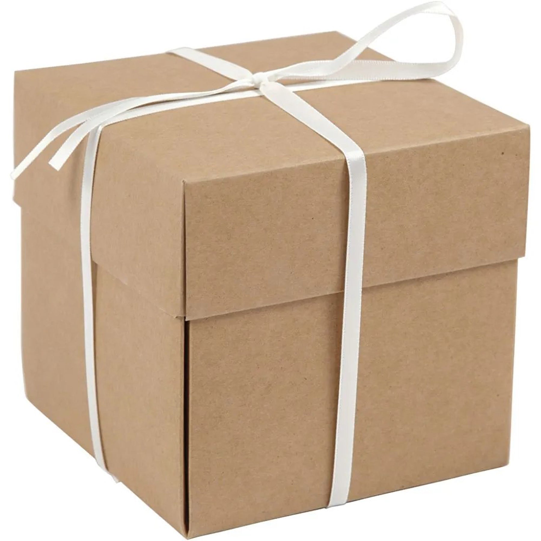 Crealive Geschenkbox 12 x 12 x 12 cm - Nature
Spezifikationen:
• Länge: 120 mm
• Breite: 120 mm
• Höhe: 120 mm
• Farbe: Nature
Diese Explosionsbox / Überraschungsbox kannst du ganz nach deinem Geschmack und passend zur beschenkten Person gestalten. Es sind 12 Taschen und 12 lose Deko-Objekte in 8 Varianten im Set und ein Satinband in der Mitte. Du kannst sie mit Motiven verzieren, bemalen oder Deko selber herstellen aus deinem Bastelmaterial-Fundus. Erwecke die Magie der Überraschung mit dieser Explosions
