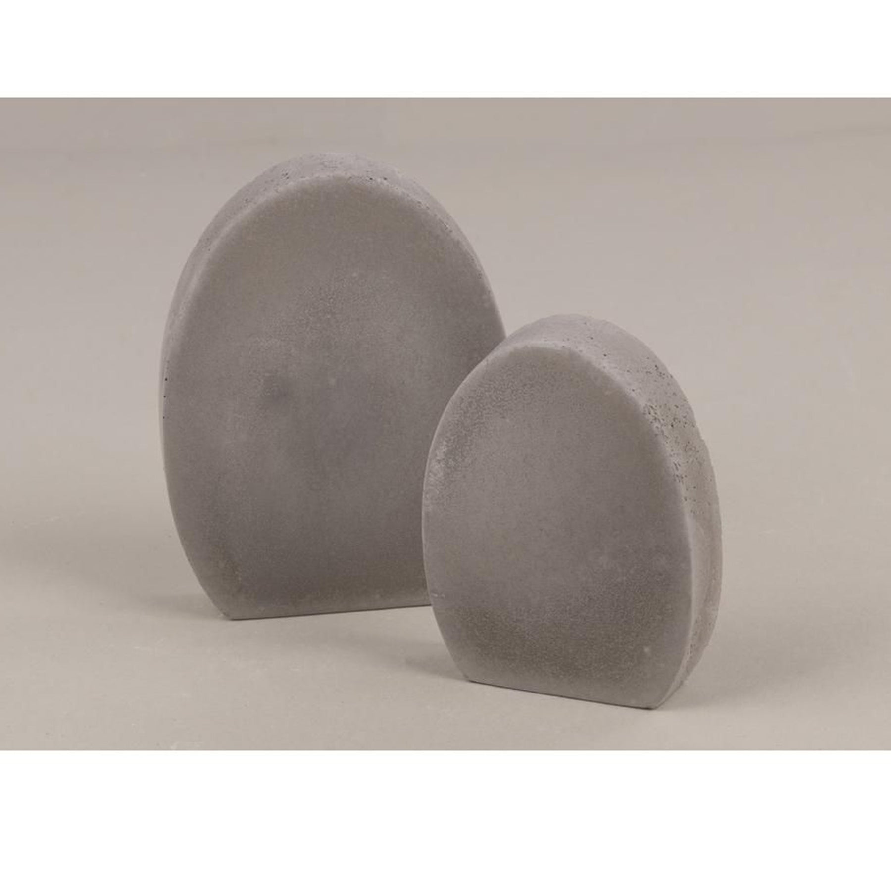 Crealive Giessform - Eier
Osterdekoration im angesagten Beton oder Raysin-Look. Die Giessform mit zwei Eiformen kann wahlweise mit Kreativ-Beton oder Raysin-Giesspulver ausgegossen werden und zaubert Osterstimmung in dein Zuhause.
Inhalt:
• 2 Giessformen: Ei
Spezifikationen:
• Material: PET
• Motivgrösse: 6.3 x 8 cm & 8.3 x 10.5 cm
• Tiefe: 3 cm
• Farbe: hochtransparent
• stabil
• wieder verwendbar
• kann für Raysin, Kreativ-Beton, Wachs oder Seife verwendet werden
• hitzebeständig bis ca. 60°C