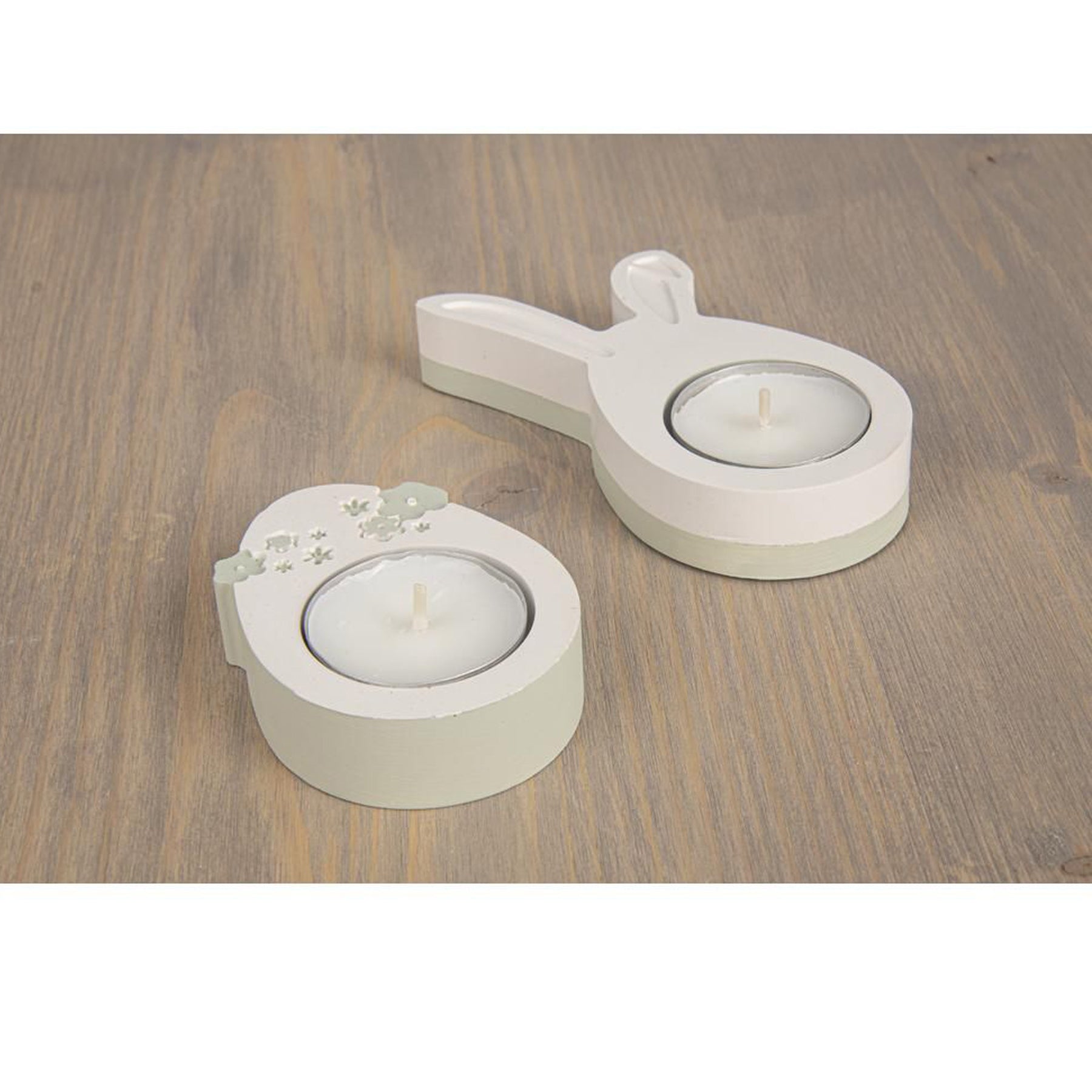 Crealive Giessform Silikon - Happy Egg Inhalt: • 1 Giessform Silikon - Happy Egg Spezifikationen: • Material: hochwertiges Silikon • frost- und hitzebeständig (-40° bis +240°) • immer wieder verwendbar Anleitung: • ca. 350 g Raysin 200 oder 350 g Raysin 250 anrühren Eine individuelle Osterdekoration! Diese Giessform ist etwas ganz Besonderes: Die Motive kannst du als Serviettenring und Eierbecher mit Loch in der Mitte oder als Teelichthalter mit Boden ausgießen.