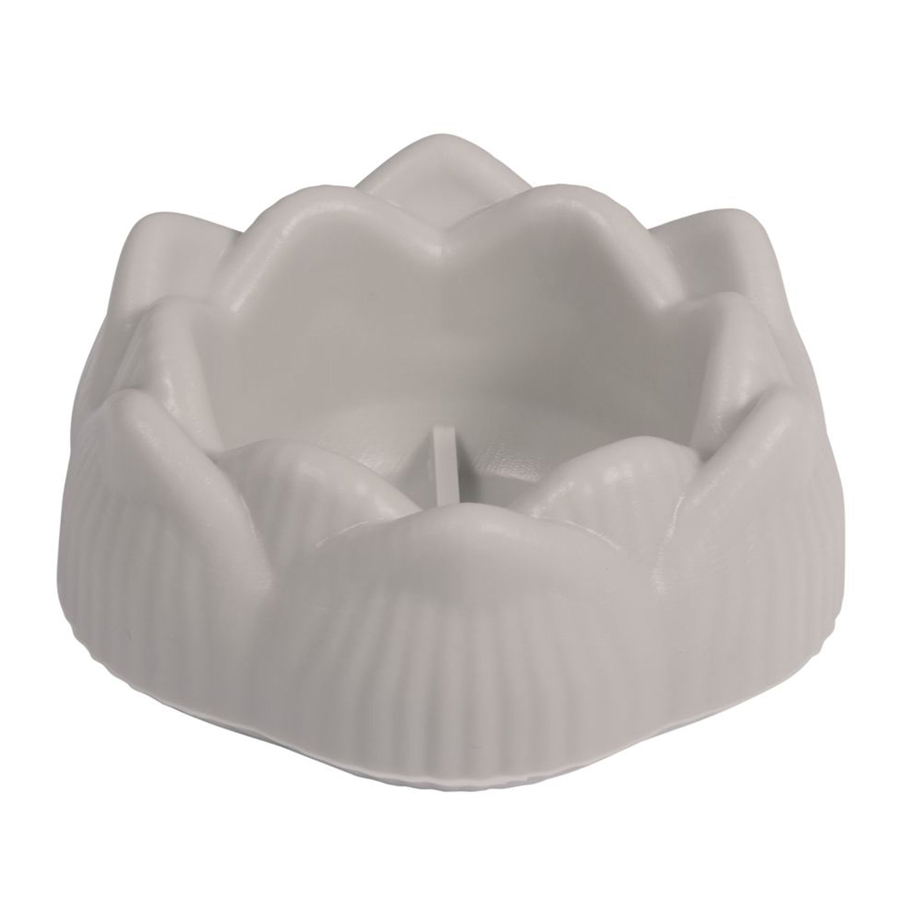 Crealive Giessform Silikon - Schale Lotusblüte Spezifikationen: • Material: hochwertiges Silikon • Höhe: 3.5 cm • Durchmesser: 8 cm Die Lotusblüte ist das Symbol für Weisheit, Erleuchtung, Neubeginn und Liebe. Mit dieser Giessform gelingt dir eine kleine Schale, ideal auch als Halter für Stumpenkerzen und Teelichter.