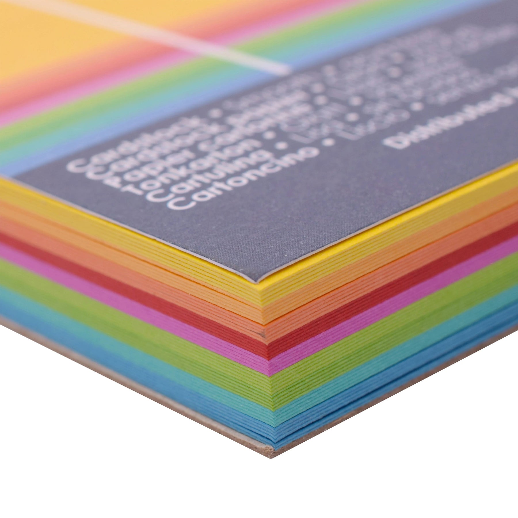 Crealive Label Block - Brights
Spezifikationen:
• 135 Etiketten
• 216 g/m2
• 9 Farben
• Grössen: 3.7 x 15 cm, 5 x 15 cm und 6.3 x 15 cm
• beidseitig farbig (voll durchgefärbt)
• beschreibbar
• säurefrei
• glatt mit leicht rauer Oberfläche
Diese Labels sind geeignet für:
• Etiketten
• Karten-Verzierungen
• Plotten
• Stanzen
• Prägen
• Scrapbooking
• Journaling
• Mixed Media
Dieser Label Block besteht aus stabilem Papier, das eine ideale Grundlage für Etiketten mit Handlettering, Zeichnen, Skizzieren und