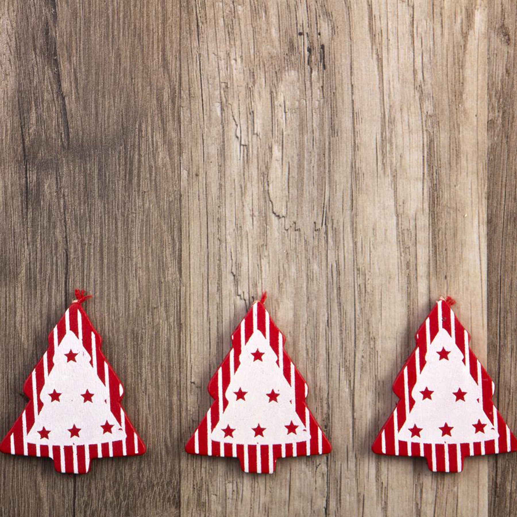 Crealive Paper Pad 200 g/m2 - 15 cm x 15 cm – Christmas Background
Inhalt:
• 24 Blatt
• 8 Designs
Spezifikationen:
• 15 cm x 15 cm
• 200 g/m2
• einseitig bedruckt
• säure- und ligninfrei
Dieses Paper Pad ist geeignet für:
• Karten
• Boxen
• 3D-Projekte
• kleine Geschenkboxen & Verpackungen
• Plotten
• Scrapbooking