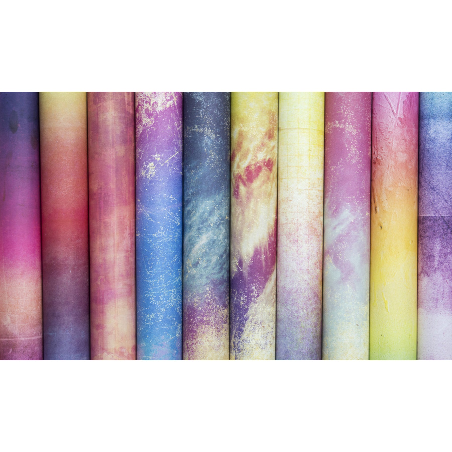 Crealive Premium Paper Pad 180 g/m2 - 6’’ x 6’’ - Retro Summer Inhalt: 40 Bogen 20 Designs beidseitig bedruckt Spezifikationen: 6’’ x 6’’ (15.25 cm x 15.25 cm) 180 g/m2 beidseitig bedruckt säure- und ligninfrei 20 Designs