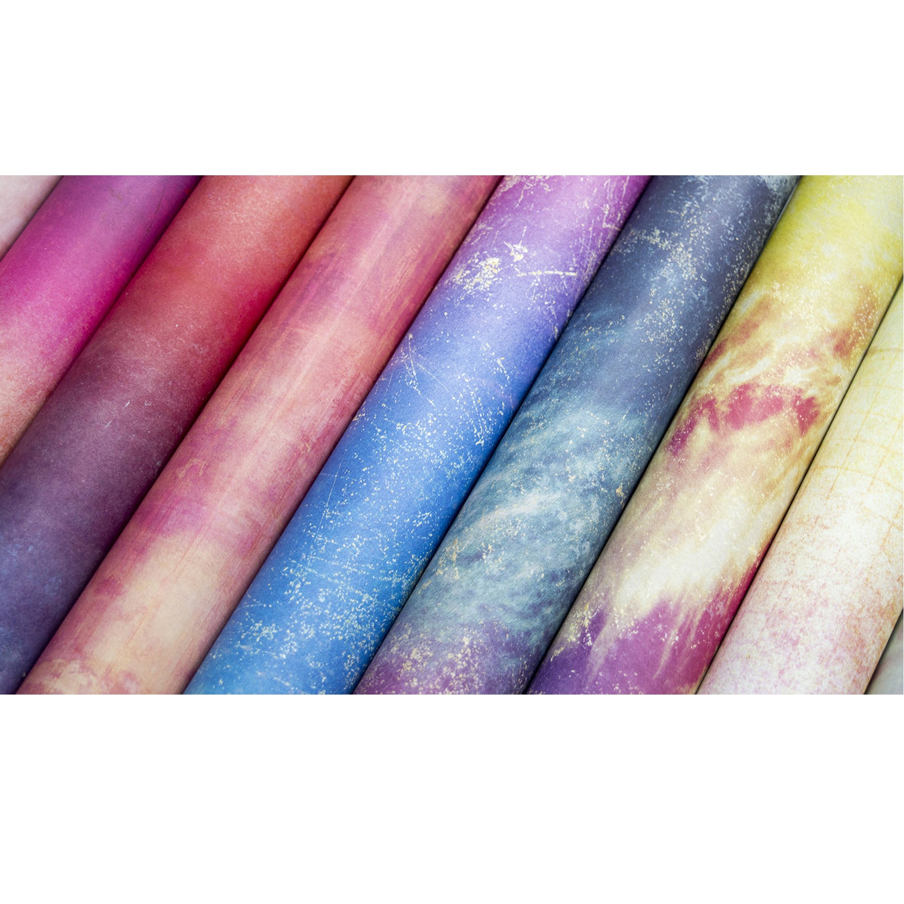 Crealive Premium Paper Pad 180 g/m2 - 6’’ x 6’’ - Retro Summer Inhalt: 40 Bogen 20 Designs beidseitig bedruckt Spezifikationen: 6’’ x 6’’ (15.25 cm x 15.25 cm) 180 g/m2 beidseitig bedruckt säure- und ligninfrei 20 Designs