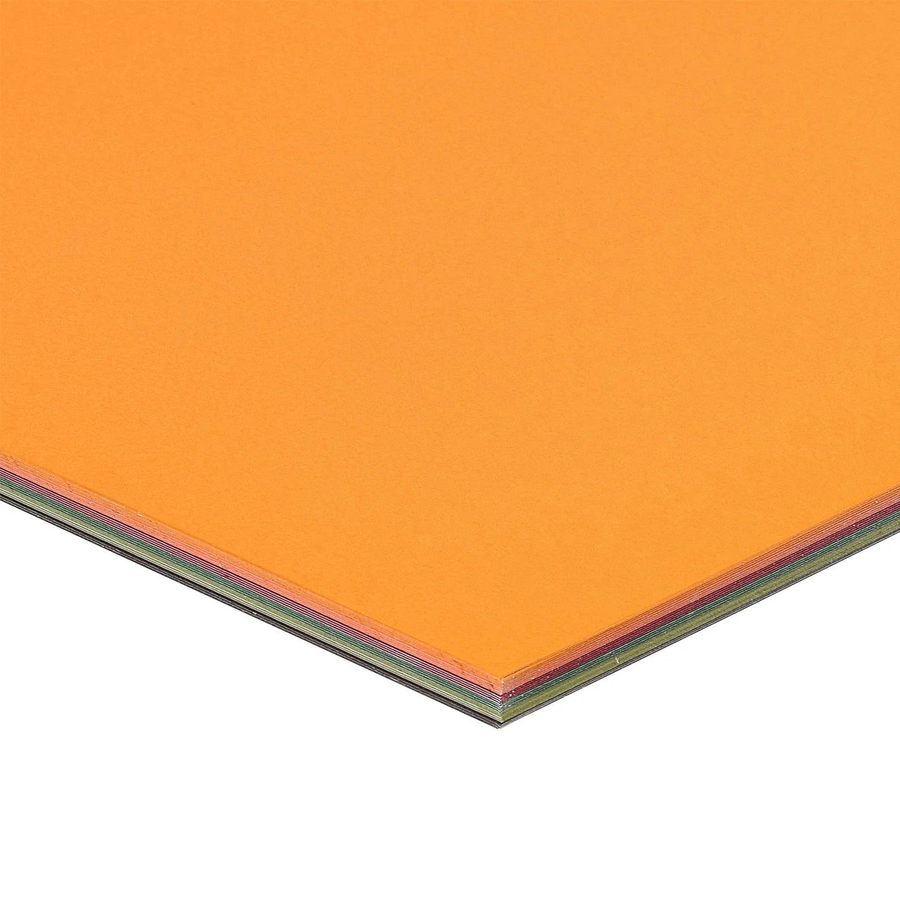 Crealive Stickerpapier Cardstock - 30.5 cm x 30.5 cm - Herbst Das Stickerpapier haftet direkt, dank einer sehr starken Klebeschicht. Du kannst es auch bedrucken und beschrieben. Es ist auch kompatibel mit den meisten Stanz- und Prägemaschinen. Inhalt: 24 Blätter Grösse: 12" x 12" (30.5 cm x 30.5 cm) 216 g/m2 6 Farben Stickerpapier Cardstock ist geeignet für: Scrapbooking-Seiten Karten Einladungen Dekorationen Papierprojekte