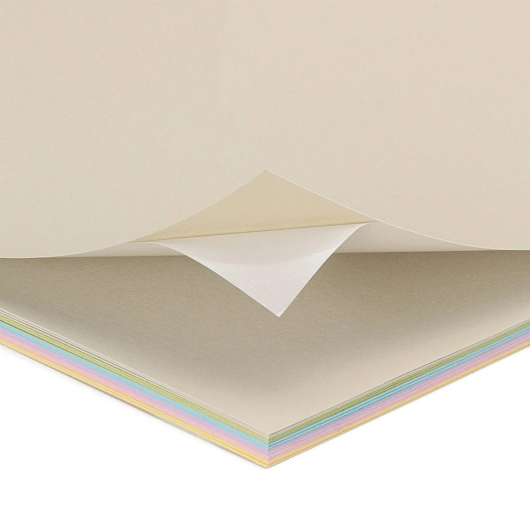 Crealive Stickerpapier Cardstock - 30.5 cm x 30.5 cm - Pastell Das Stickerpapier haftet direkt, dank einer sehr starken Klebeschicht. Du kannst es auch bedrucken und beschrieben. Es ist auch kompatibel mit den meisten Stanz- und Prägemaschinen. Inhalt: 24 Blätter Grösse: 12" x 12" (30.5 cm x 30.5 cm) 216 g/m2 6 Farben Stickerpapier Cardstock ist geeignet für: Scrapbooking-Seiten Karten Einladungen Dekorationen Papierprojekte