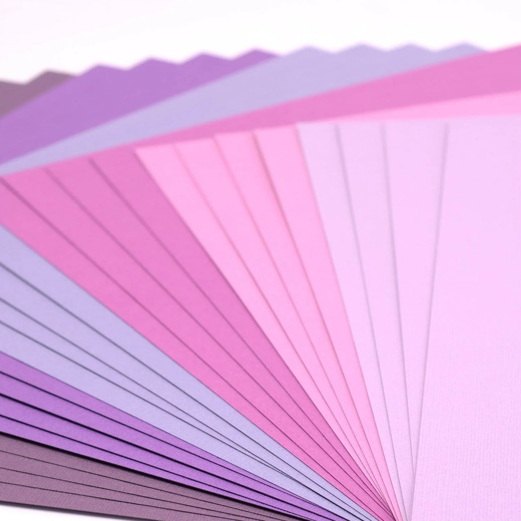 Crealive Cardstock Basic Multipack 216 g/m2 - 12’’ x 12’’ - Violett Strukturiert (24 Cardstock)
Spezifikationen:
• 12’’ x 12’’ (30.5 cm x 30.5 cm)
• 216 g/m2
• beidseitig farbig (voll durchgefärbt)
• beschreibbar
• säurefrei
• strukturierte Oberfläche
Inhalt:
• 4 x Cardstock Hyacinth
• 4 x Cardstock Hydrangea
• 4 x Cardstock Purple
• 4 x Cardstock Plum
• 4 x Cardstock Violet
• 4 x Cardstock Clematis
Dieses Cardstock / Bastelpapier ist geeignet für:
• Karten
• Karten-Verzierungen
• Plotten
• Stanzen
• P