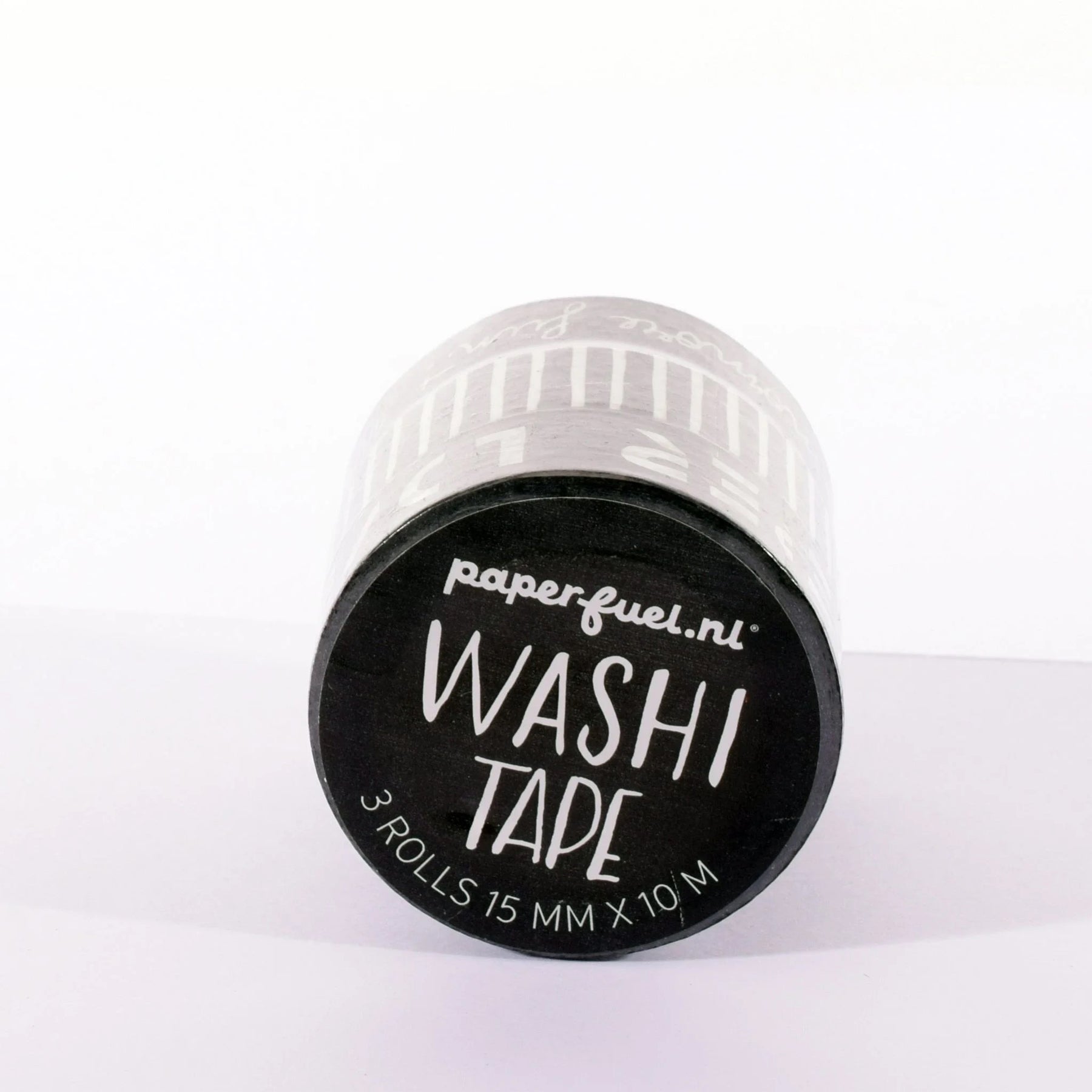 Crealive Washi-Tape - Paperfuel Schwarz / Weiss
Diese 3 Washi Tapes sind mit Mustern & Sprüchen in Schwarz und Weiss versehen.
Spezifikationen:
• 3 Washi Tapes
• Farben: Schwarz & Weiss
• Breite: je 15 mm
• Länge: je 10 m
• dekoratives selbstklebendes Tape
Washi Tapes sind geeignet für:
• Papier- & Karten-Verzierungen
• Scrapbooking
• Mixed Media
• Journaling
Marke: Paperfuel
Suchbegriffe: Washi, Tape, gemustertes Tape, Washitape