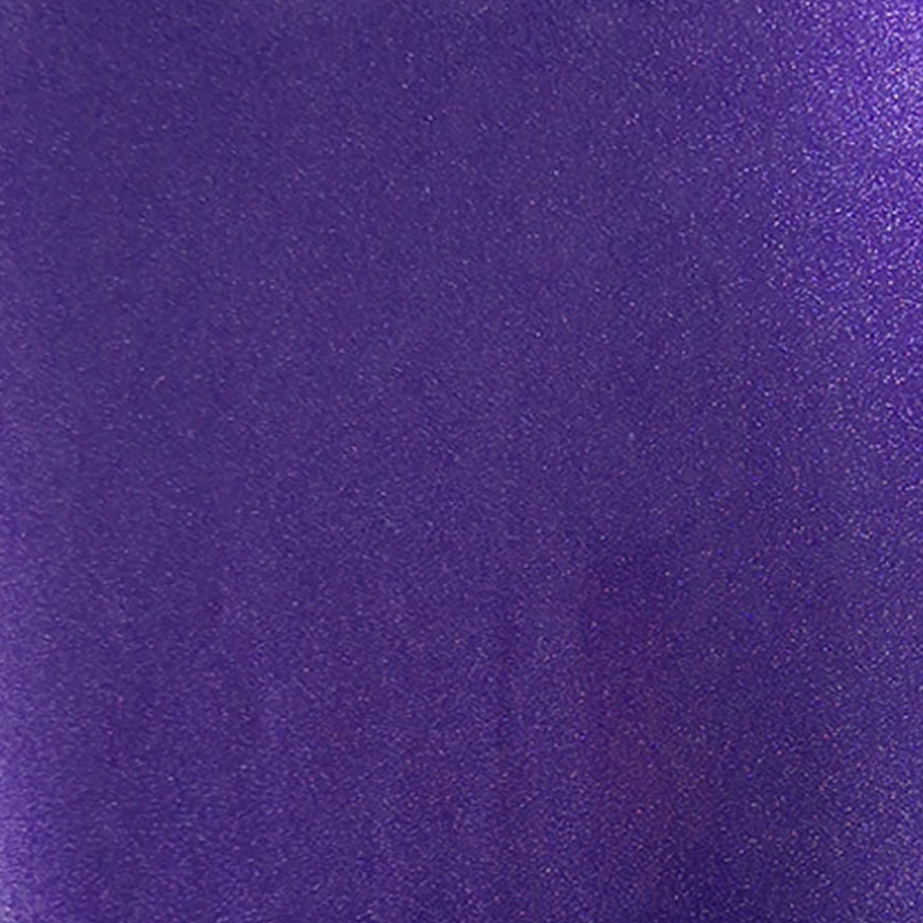 Crealive craftcut® BlingBling Vinylfolie - Purple Mit der permanent selbstklebenden craftcut® BlingBling Vinylfolie, verleihst du deinen Projekten das gewisse Etwas. Ob für Kartengestaltung, Schriftzüge, zu festlichen Anlässen, Veredlung von Objekten oder vielen anderen Projekten, das glitzern der craftcut® BlingBling Vinylfolie macht jedes Projekt besonders. Die selbstklebende BlingBling Folie besticht durch das enorme glitzern, ist dabei aber extrem Dünn und trägt nicht auf.