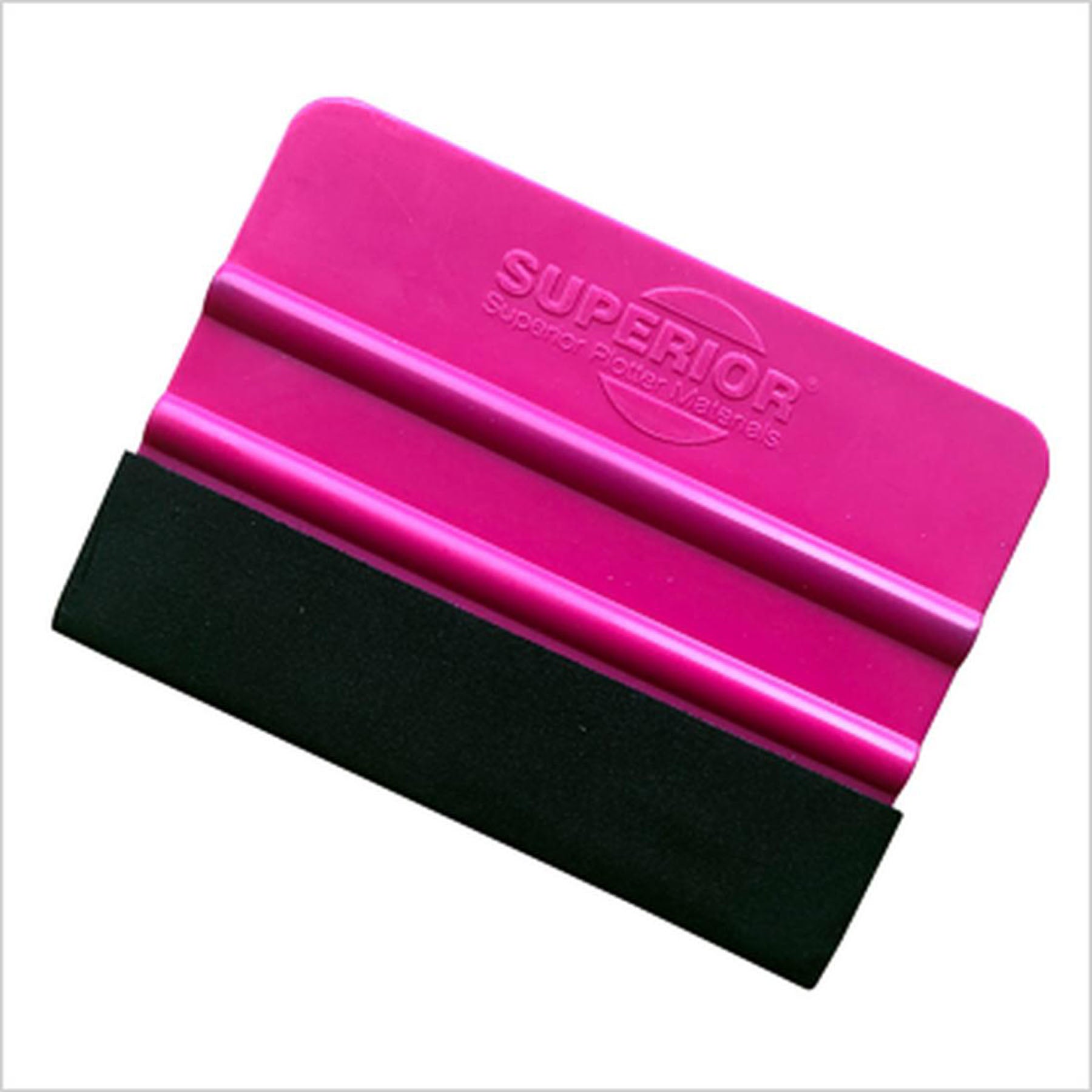 Crealive Rakel mit Filzkante - Pink Inhalt: 1 Rakel Spezifikationen: Grösse: 100 x 72 mm Farbe: Pink Der SUPERIOR Rakel mit Filzgleiter ist ein handlicher Kunststoffrakel und mit einem super feinen Filzgleiter ausgestattet. Der SUPERIOR Micro-Filz wurde entwickelt, um eine möglichst hohe Gleitfähigkeit des Filzes auf dem Untergrund bei gleichzeitiger Schonung der Folienoberfläche zu gewährleisten.