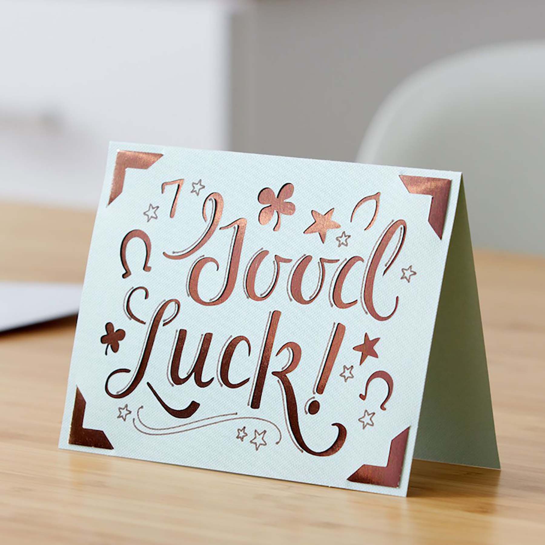 Crealive Cricut Joy Einlegekarten R30 - 12 Stück - Macarons Inhalt: 12 Karten im Format 4.5" x 6.25" (11.43 cm x 15.87 cm) (zusammengeklappt) - Kartenfarben: 3 x Tulip, 3 x Powder Blue, 3 x Whispering Blue und 3 x Lavender 12 Einlagen im Format 4.25" x 6" (10.8 cm x 15.2 cm) - Einlagefarbe: Gunmetal 12 Umschläge in 4.6" x 6.5" (11.8 cm x 16.5 cm) - Farbe: Weiss Cricut Joy Einlegekarten sind geeignet für: Karten Einladungen