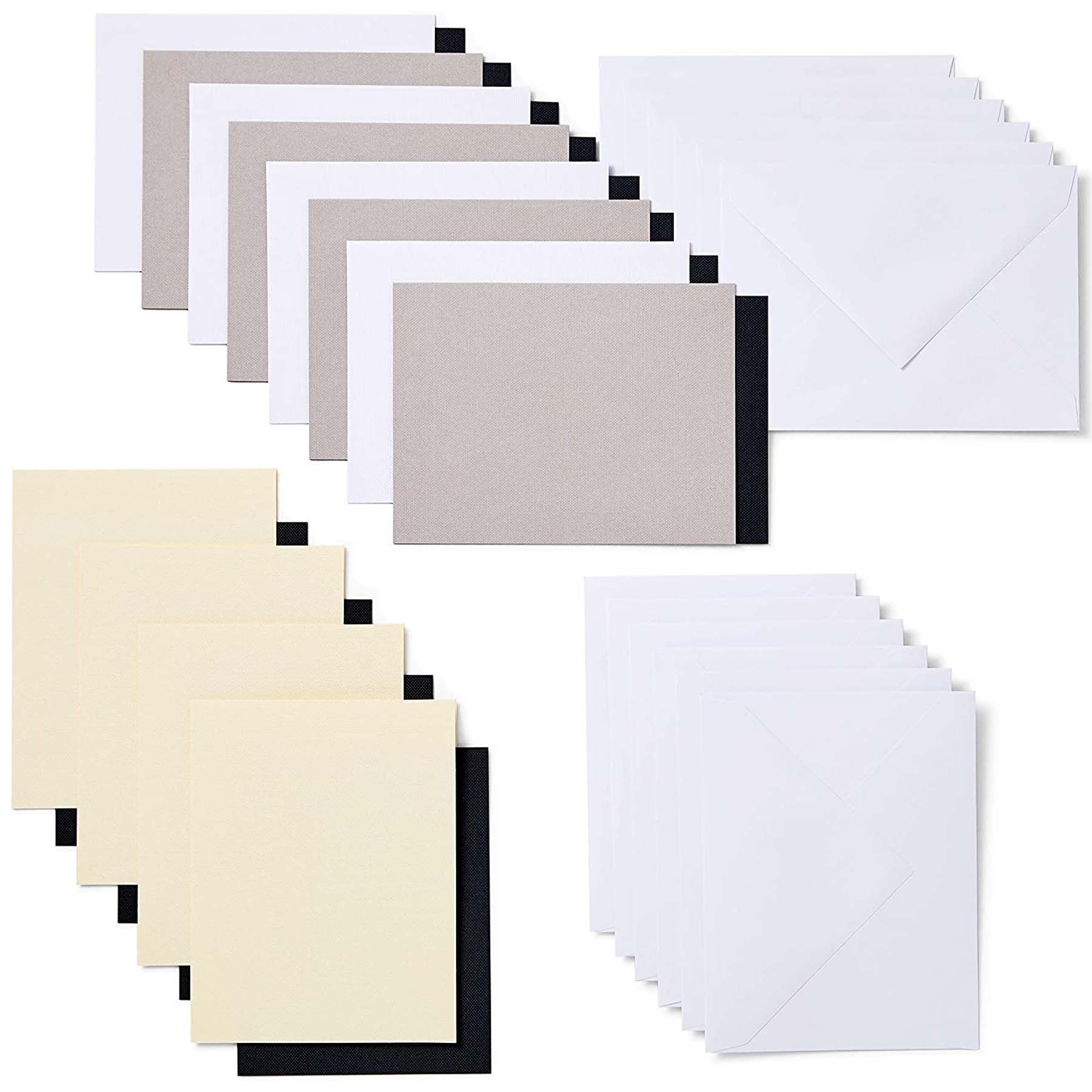 Crealive Cricut Joy Einlegekarten R20 - 12 Stück - Neutral Inhalt: 12 Karten im Format 4.25" x 5.5" (10.7 cm x 13.9 cm) (zusammengeklappt) - Kartenfarben: 4 x Taupe, 4 x White und 4 x Cream 12 Einlagen im Format 4" x 5.25" (10.1 cm x 13.3 cm) - Einlagefarbe: Schwarz 12 Umschläge in 4.37" x 5.75" (11 cm x 14.6 cm) - Farbe: Weiss Cricut Joy Einlegekarten sind geeignet für: Karten Einladungen