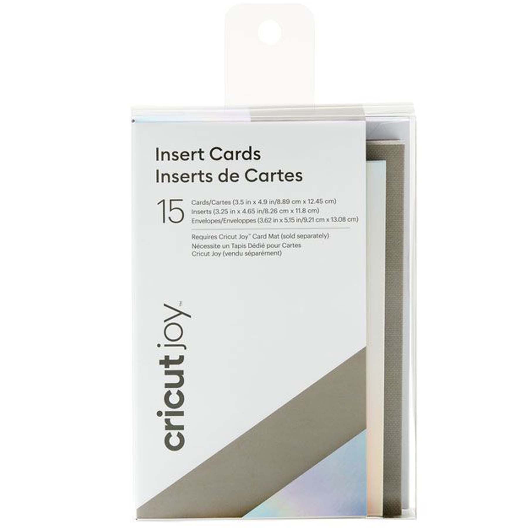 Crealive Cricut Joy Einlegekarten R10 - 15 Stück - Grau / Silber Holografisch Inhalt: 15 Karten im Format 3.5" x 4.9" (8.9 cm x 12.4 cm) (zusammengeklappt) / 3.5" x 4.9" Kartenfarbe: Grau 15 Einlagen 3.25" x 4.6" (8.2 cm x 11.7 cm) - Einlagefarbe: Silber Holografisch 15 Umschläge 3.6" x 5.1" (9.2 cm x 13 cm) - Farbe: Weiss Cricut Joy Einlegekarten sind geeignet für: Karten Einladungen
