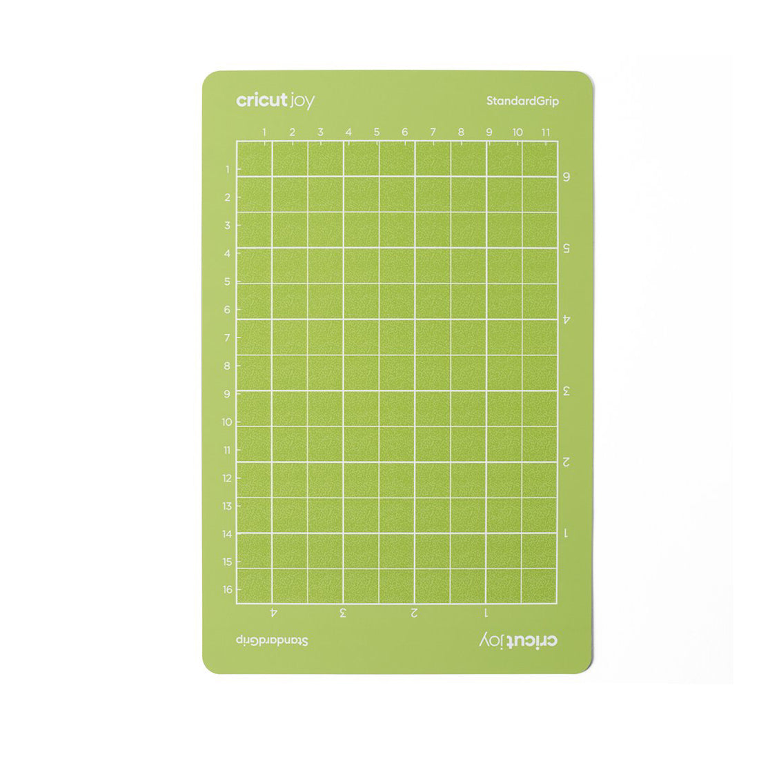 Cricut Joy Schneidematte Standard 4,5" x 6.5" - StandardGrip Die original Cricut StandardGrip-Matte ist eine Mehrzweckmatte für die Cricut Kreativplotter, die sich ideal für eine Vielzahl von mittelschweren Materialien eignet, einschliesslich gemustertem Papier, Vinyl, Textilfolien und Karton. Inhalt: 1 Cricut Joy Schneidematte Standard 4,5" x 6.5" (11,4 cm x 16,5 cm) Die Schneidematte Standard ist geeignet für: Papier Karton Vinylfolie Textilfolie Infusible Ink Transfer Sheets