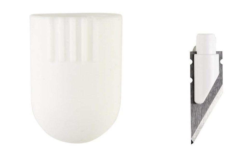 Cricut Tiefschnitt Ersatzmesser - Knife Blade Kit Dieses Knife Blade Kit ist eine Ersatzklinge inkl. Wechsel-Kappe für das Cricut Knife Blade-Antriebsgehäuse! Inhalt: 1 Knife Blade Ersatzklinge 1 Wechsel-Kappe 1 bebilderte Anleitung zum Wechseln der Klinge (in englischer Sprache) Der kreative Horizont wird erweitert mit dem leistungsstarken Knife Blade + Antriebsgehäuse. Exklusiv für den Cricut Maker / Maker 3 und sein Adaptive Tool System hergestellt, schneidet das
