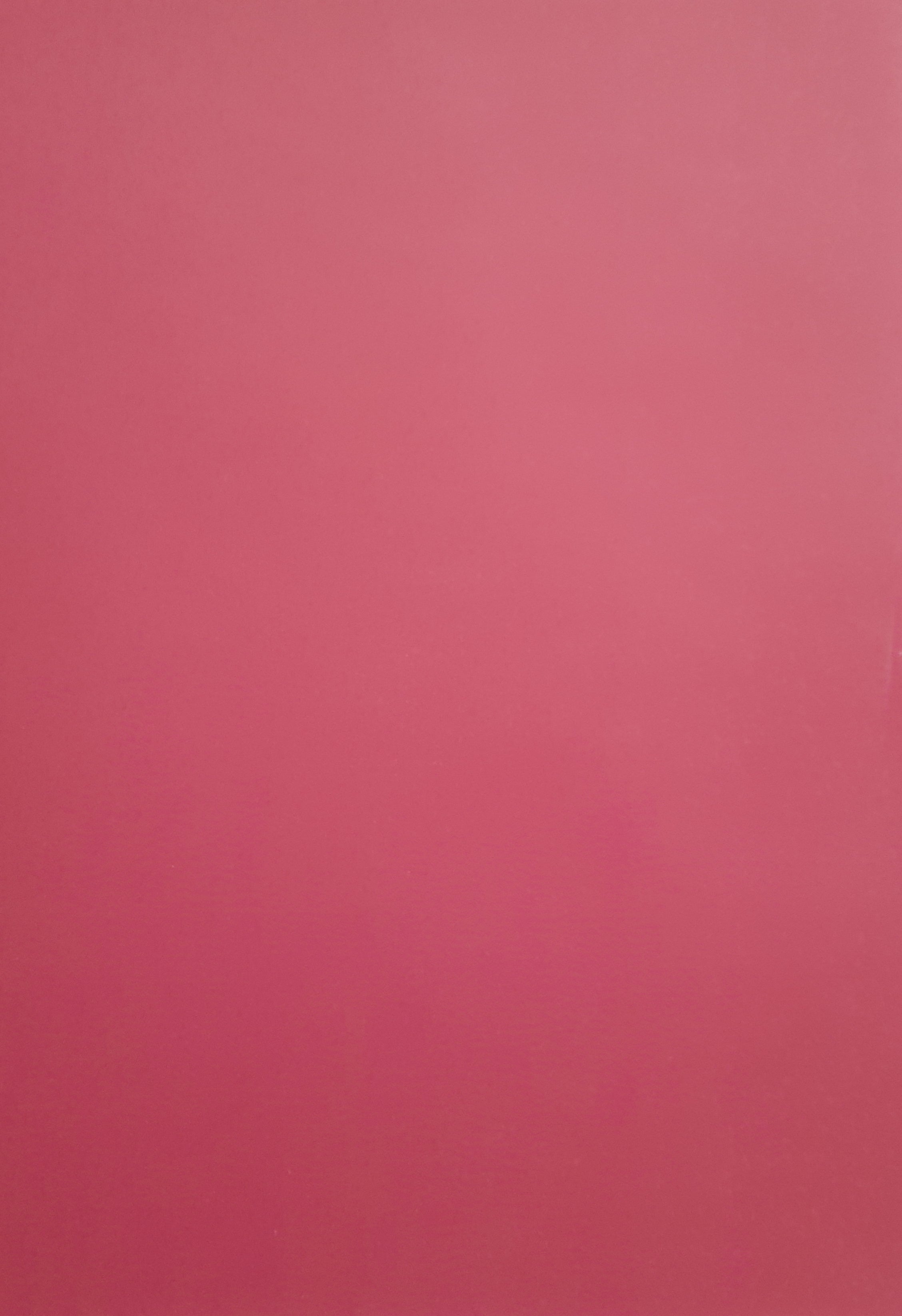 Pergamentpapier / Transparentpapier 140 g/m2 - A4 - Cranberry Crush Spezifikationen: A4 (21.0 cm x 29.7 cm) 140 g/m2 1 Bogen Farbe: Cranberry Crush Pergamentpapier / Transparentpapier ist geeignet für: Karten Karten-Verzierungen (unbedingt ein scharfes Messer verwenden) Boxen-Deko Verpackungen Laternen