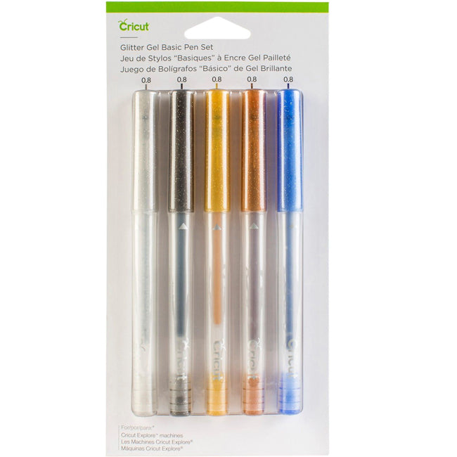 Cricut Glitzer Gel Zeichenstifte 0.8 - Glitter Gel Pen Set Inhalt: 5 Glitzer Gel Stifte (je 1 x Silber, Schwarz, Gold, Braun & Blau) Spezifikationen: 0.8 (mittlere Spitze) Farben: Silber, Schwarz, Gold, Braun & Blau wasserbasiert säurefrei ungiftig nach dem Trocknen permanent