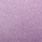 Crealive Glitzer Papier selbstklebend 160 g/m2 - 12’’ x 12’’ - Lavendel  Spezifikationen:  Papier mit Klebstoff 12’’ x 12’’ (30.5 cm x 30.5 cm) Gewicht: 160 g/m2 Selbstklebend Oberfläche: Glitzer Farbe: Lavendel     Das selbstklebende Papier ist geeignet für:  Geburtstagskarten Einladungen Dekorationen Plotten Scrapbooking-Seiten