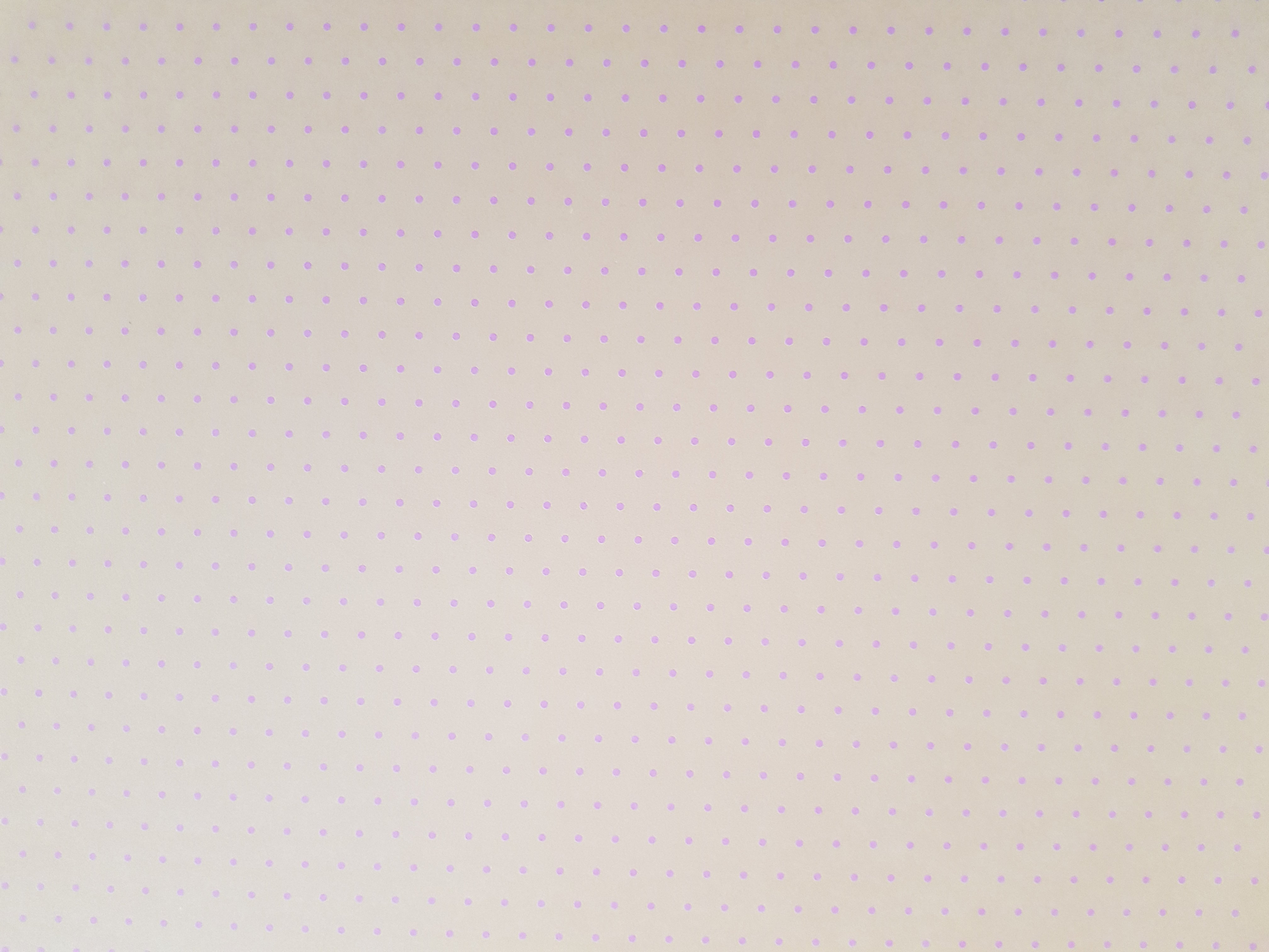 Paper Pad 250 g/m2 - 12’’ x 12’’ - Happy Colours Spezifikationen: 12’’ x 12’’ (30.5 cm x 30.5 cm) 250 g/m2 beidseitig bedruckt lässt sich gut schneiden säurefrei Inhalt: 24 Bogen 24 Designs beidseitig bedruckt Dieses Paper Pad / Designpapier ist geeignet für: Karten Karten-Verzierungen Kuverts Geschenkboxen & Verpackungen Plotten Scrapbooking
