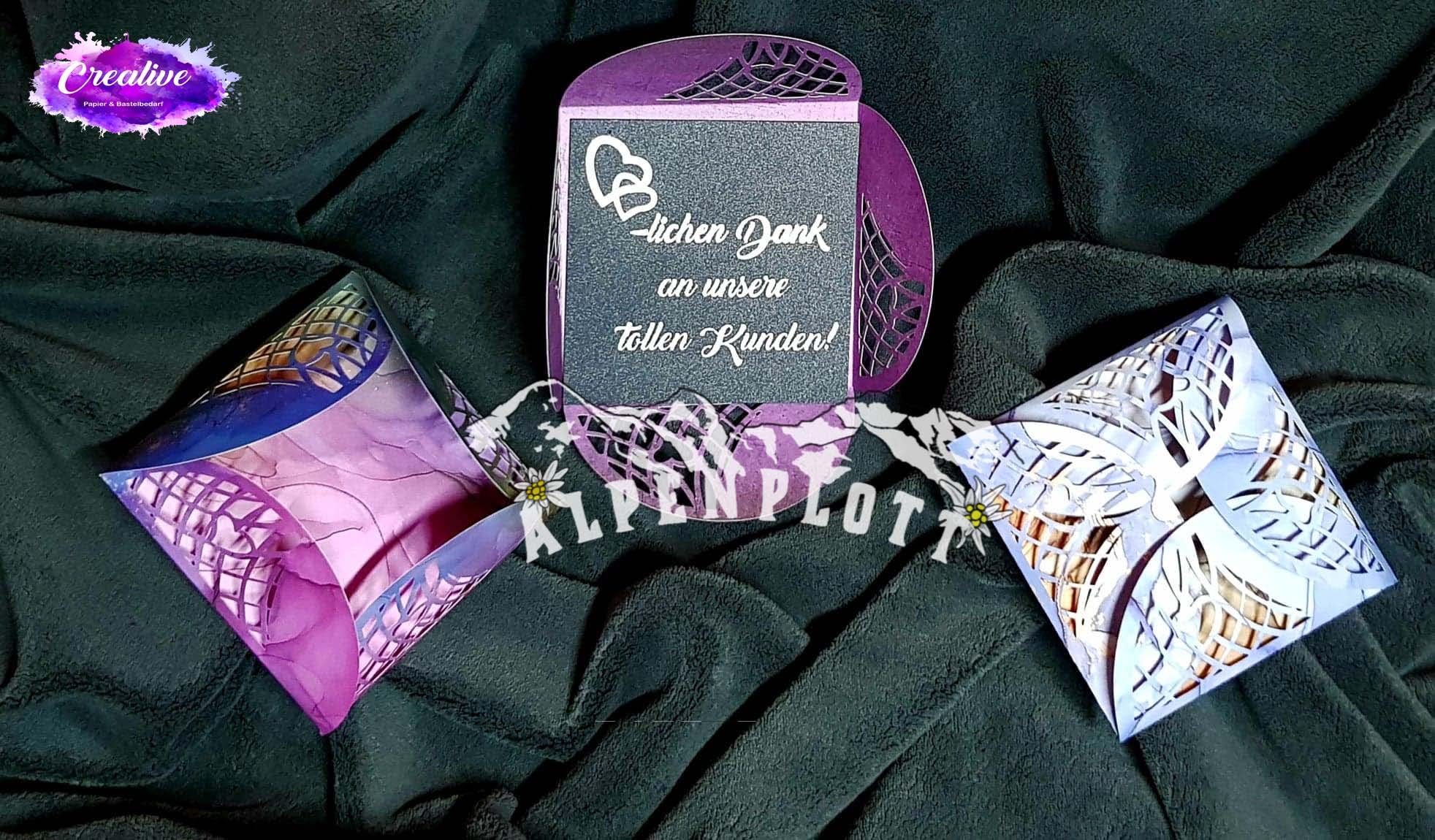 Plotter-Datei von Alpenplott: Heart Invitation Beachte bitte: Plotter-Dateien von Alpenplott sind nicht alle 'anfängertauglich'. Gutes Papier und scharfe Messer sind Voraussetzung, damit filigrane Dateien auch gelingen und Du Freude hast an den beplotteten Werke.