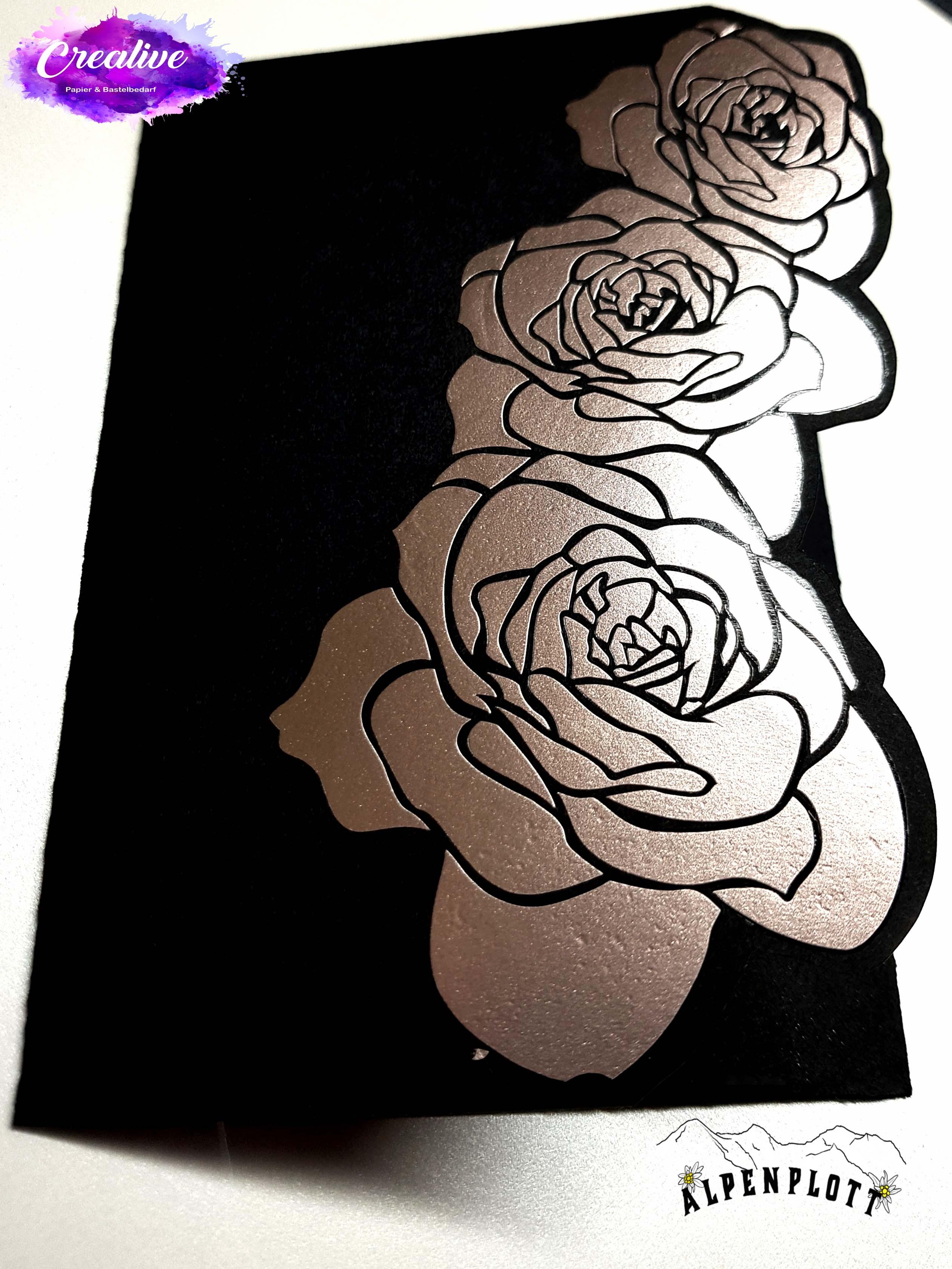 Crealive Cardstock 240 g/m2 - 12’’ x 12’’ - Schwarz Spezifikationen: 12’’ x 12’’ (30.5 cm x 30.5 cm) 240 g/m2 beidseitig farbig (voll durchgefärbt) bedruckbar mit Ink- und Laserdrucker (bitte beim Drucker erst die möglichen Papiergewichte prüfen) beschreibbar starke Farbgebung FSC Mix oder Recycled Credit (je nach Papierart) zertifiziertes Papier säure- und ligninfrei Dieses Cardstock / Bastelpapier ist geeignet für: Karten Karten-Verzierungen Plotten Stanzen Prägen Geschenkboxen Scrapbooking