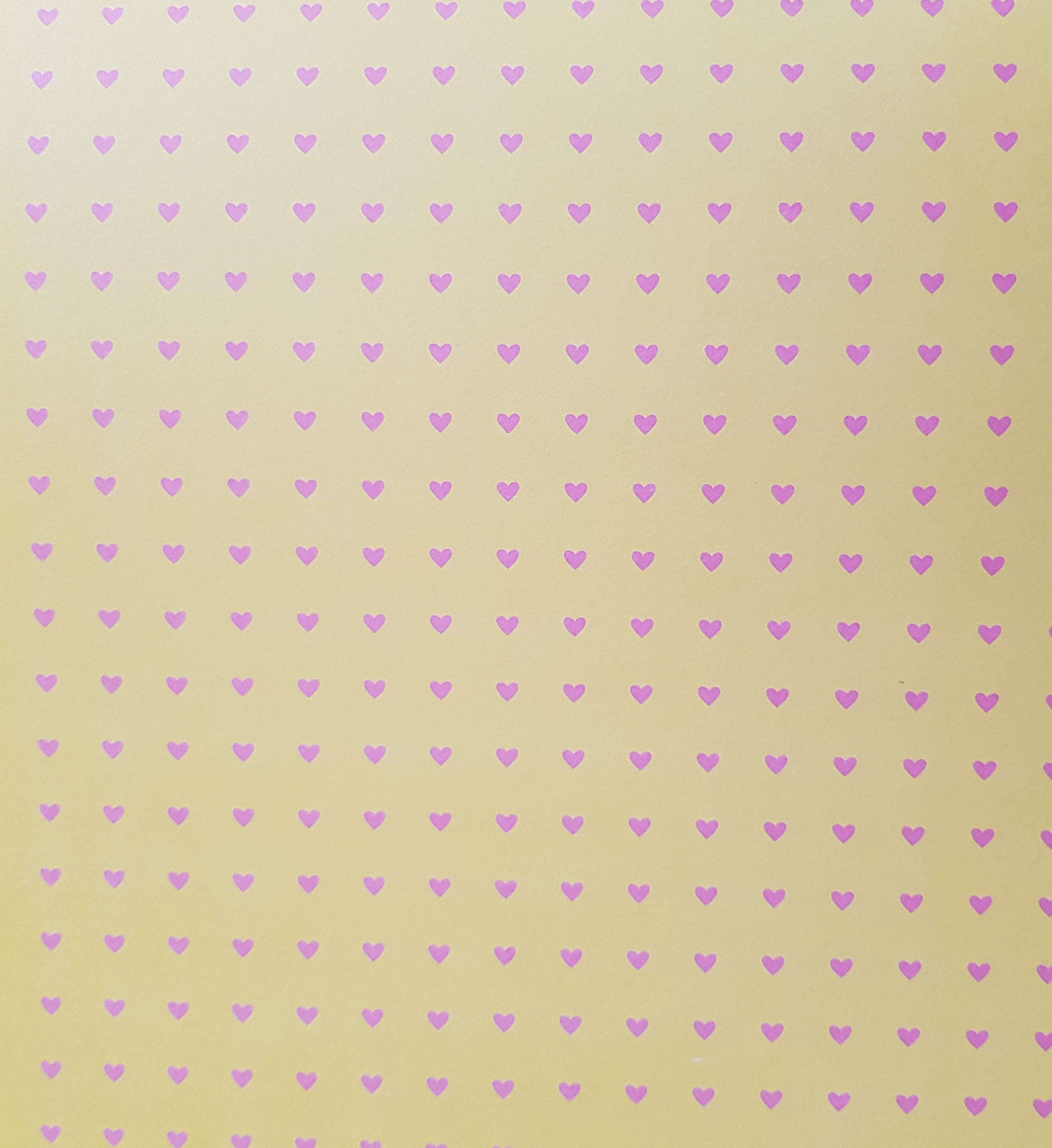 Paper Pad 250 g/m2 - 12’’ x 12’’ - Lucky Charm Spezifikationen: 12’’ x 12’’ (30.5 cm x 30.5 cm) 250 g/m2 beidseitig bedruckt lässt sich gut schneiden säurefrei Inhalt: 24 Bogen 24 Designs beidseitig bedruckt Dieses Paper Pad / Designpapier ist geeignet für: Karten Karten-Verzierungen Kuverts Geschenkboxen & Verpackungen Plotten Scrapbooking