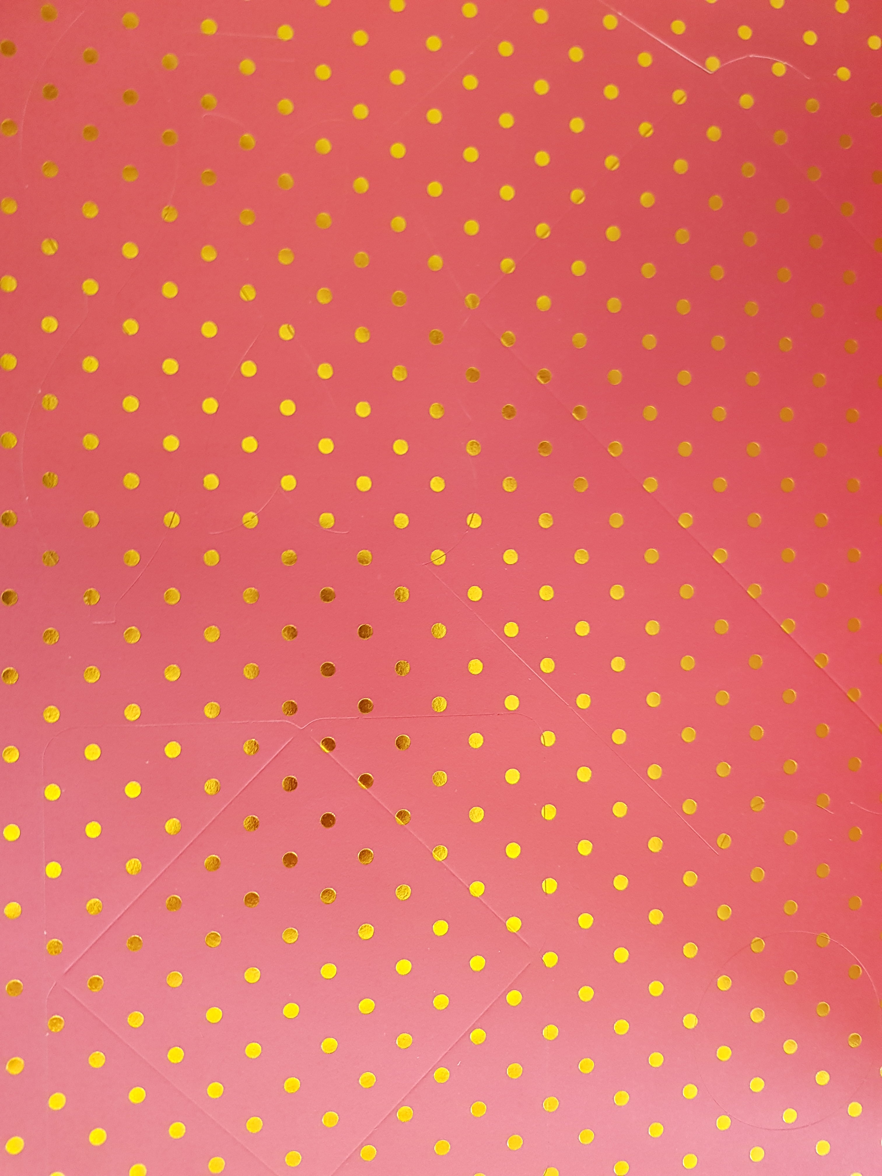60 Design Kuverts Spezifikationen: 12’’ x 12’’ (30.5 cm x 30.5 cm) beidseitig bedruckt Design Kuverts bereits vor gestanzt Inhalt: 24 Bogen 60 Kuverts beidseitig bedruckt Dieses Paper Pad ist bereits vor gestanzt auf 24 tollen Designpapieren und so können auf die schnelle 60 kleine Design Kuverts gebastelt werden. Die beidseitig bedruckten Papiere ergeben schöne kleine Kuverts, sie müssen nur noch herausgetrennt und zusammen gefaltet & geklebt werden.