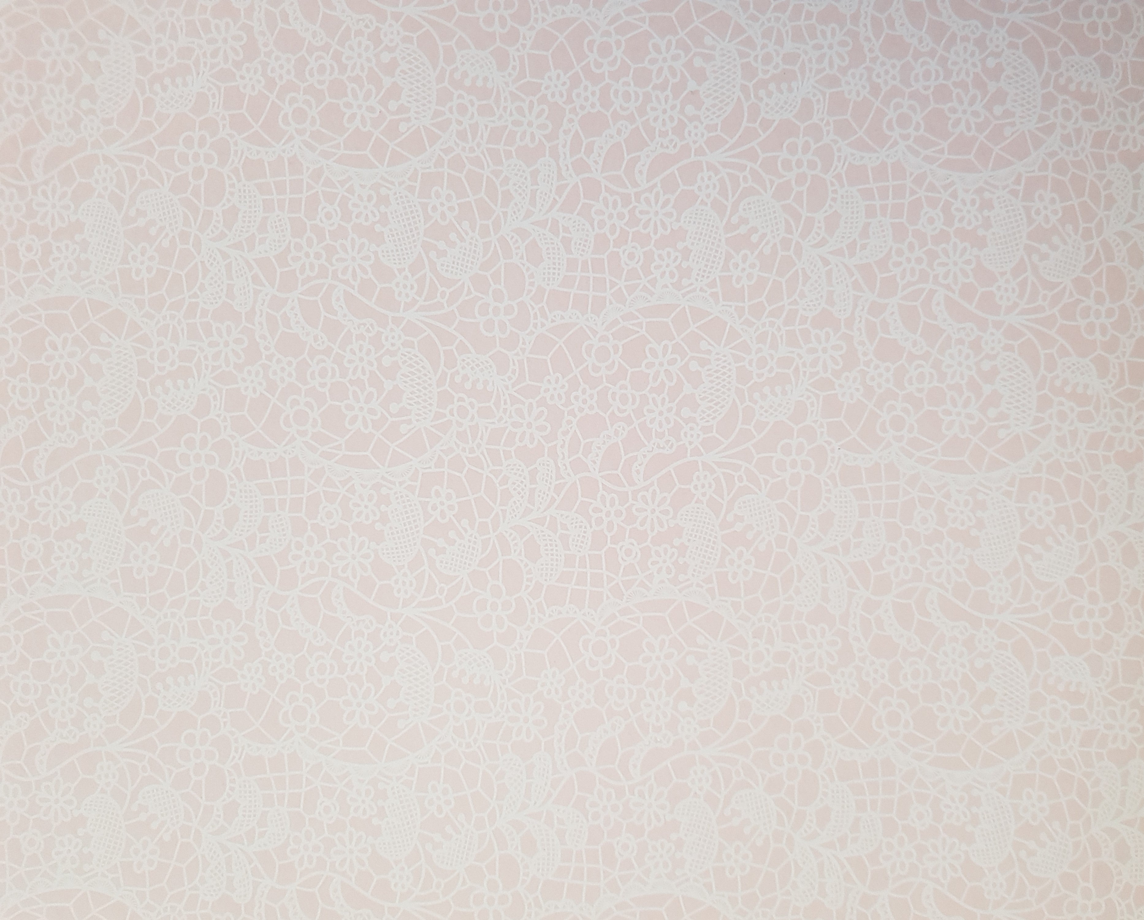 Paper Pad 250 g/m2 - 12’’ x 12’’ - Soft Romance Spezifikationen: 12’’ x 12’’ (30.5 cm x 30.5 cm) 250 g/m2 beidseitig bedruckt lässt sich gut schneiden säurefrei Inhalt: 24 Bogen 24 Designs beidseitig bedruckt Dieses Paper Pad / Designpapier ist geeignet für: Karten Karten-Verzierungen Kuverts Geschenkboxen & Verpackungen Plotten Scrapbooking
