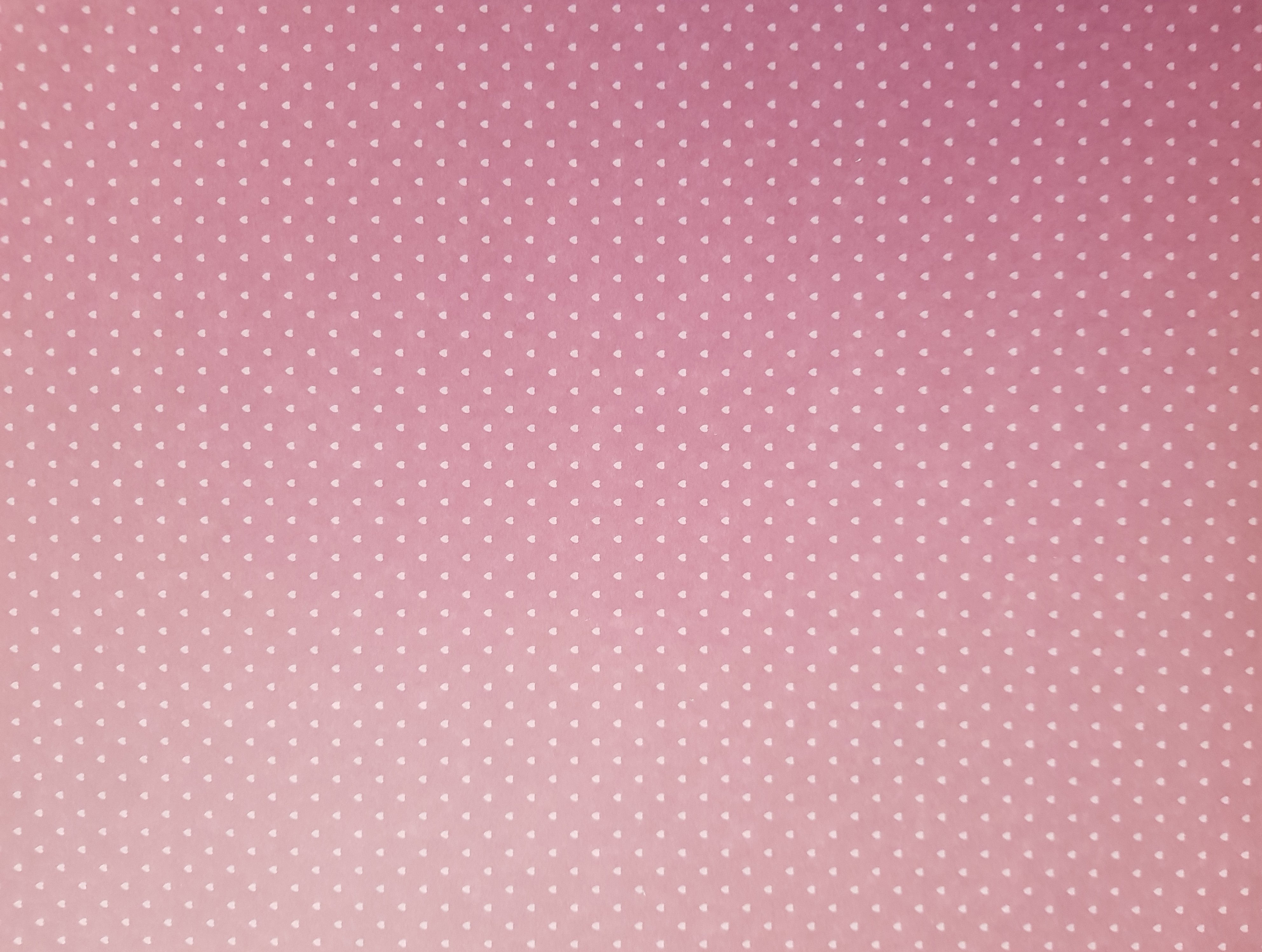 Paper Pad 250 g/m2 - 12’’ x 12’’ - Soft Romance Spezifikationen: 12’’ x 12’’ (30.5 cm x 30.5 cm) 250 g/m2 beidseitig bedruckt lässt sich gut schneiden säurefrei Inhalt: 24 Bogen 24 Designs beidseitig bedruckt Dieses Paper Pad / Designpapier ist geeignet für: Karten Karten-Verzierungen Kuverts Geschenkboxen & Verpackungen Plotten Scrapbooking