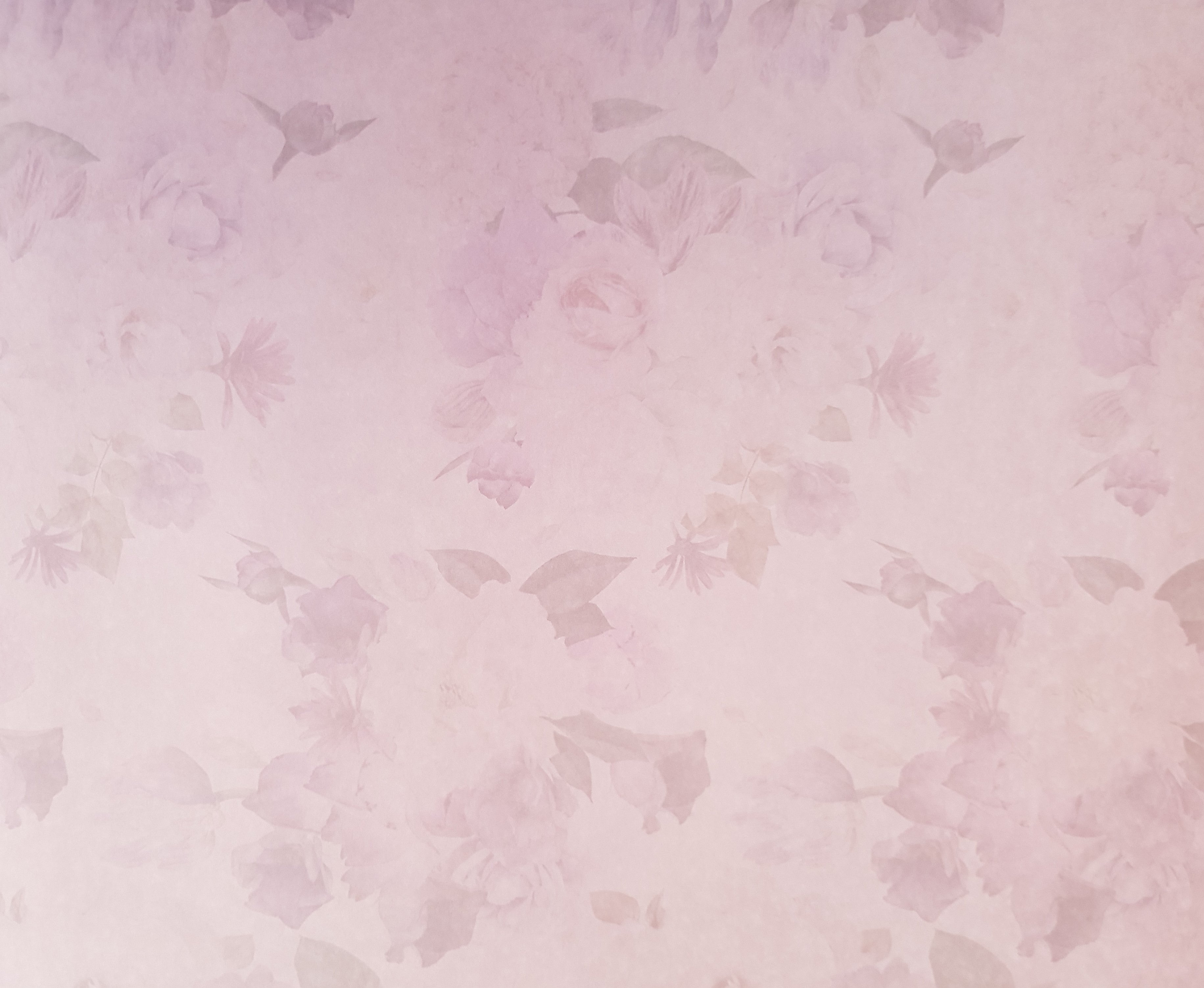 Paper Pad 250 g/m2 - 12’’ x 12’’ - Soft Romance Spezifikationen: 12’’ x 12’’ (30.5 cm x 30.5 cm) 250 g/m2 beidseitig bedruckt lässt sich gut schneiden säurefrei Inhalt: 24 Bogen 24 Designs beidseitig bedruckt Dieses Paper Pad / Designpapier ist geeignet für: Karten Karten-Verzierungen Kuverts Geschenkboxen & Verpackungen Plotten Scrapbooking