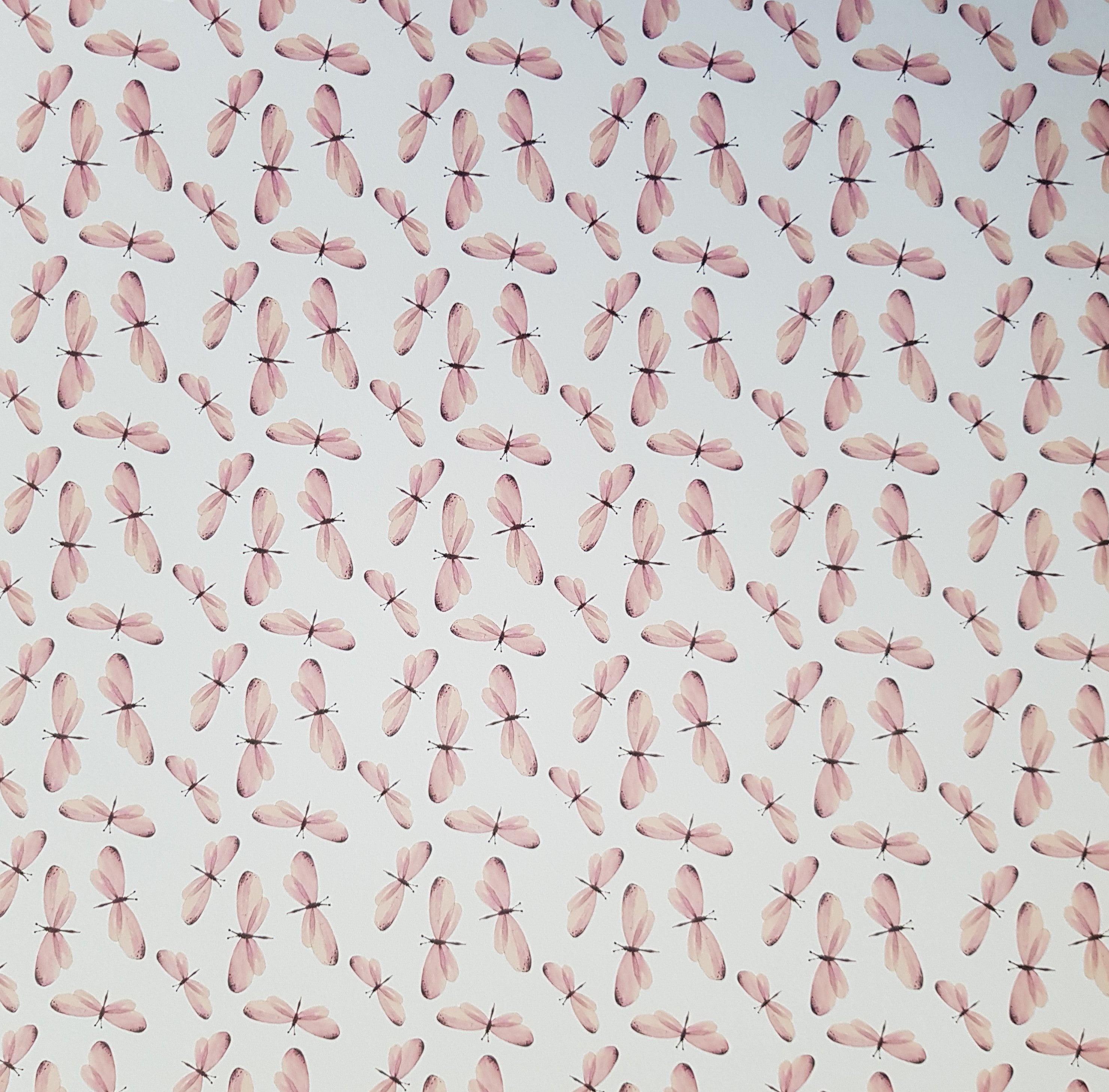 Paper Pad 250 g/m2 - 12’’ x 12’’ - Soft Sweet Pink Spezifikationen: 12’’ x 12’’ (30.5 cm x 30.5 cm) 250 g/m2 beidseitig bedruckt lässt sich gut schneiden säurefrei Inhalt: 24 Bogen 24 Designs beidseitig bedruckt Dieses Paper Pad / Designpapier ist geeignet für: Karten Karten-Verzierungen Kuverts Geschenkboxen & Verpackungen Plotten