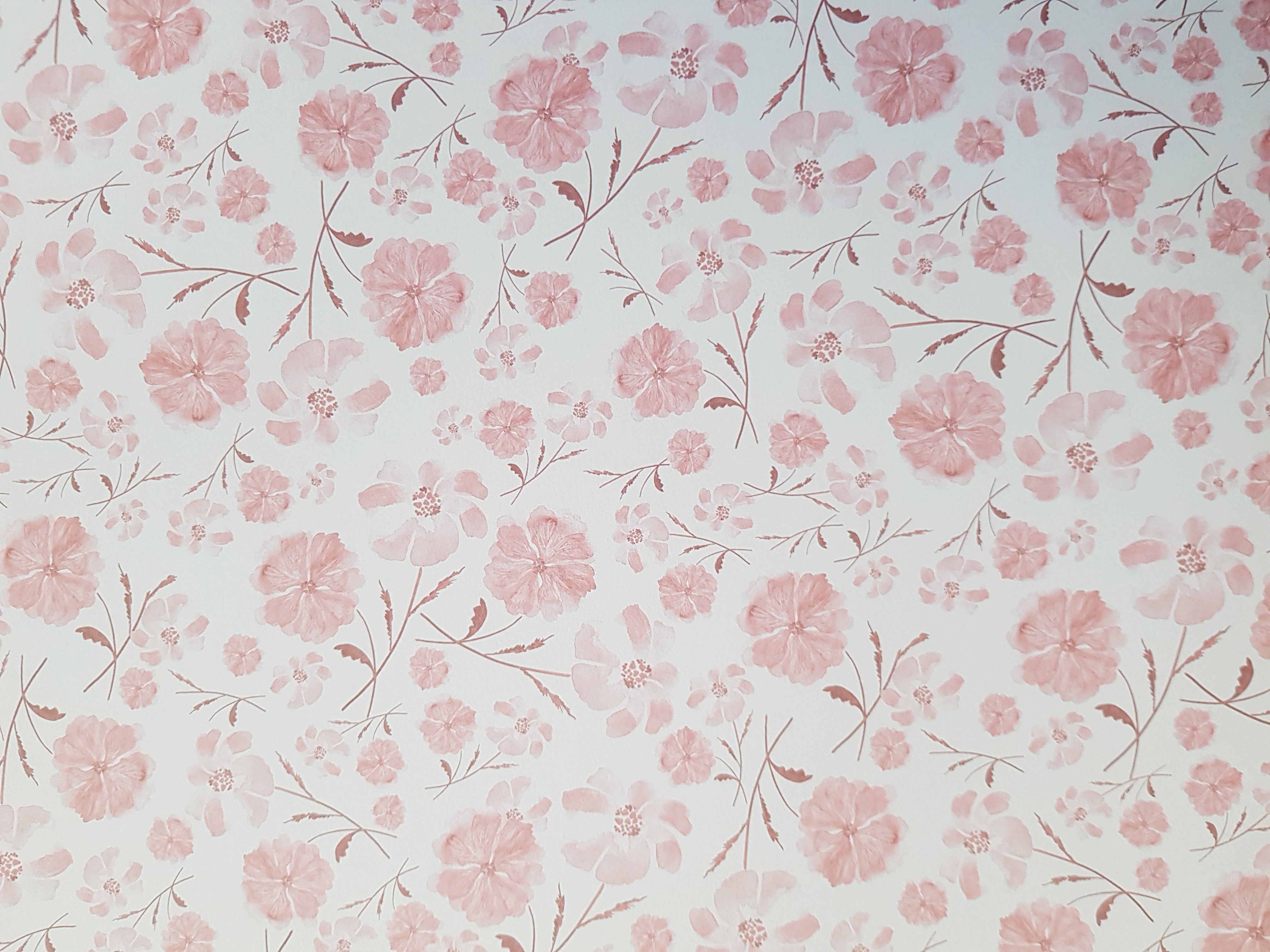 Paper Pad 250 g/m2 - 12’’ x 12’’ - Soft Sweet Pink Spezifikationen: 12’’ x 12’’ (30.5 cm x 30.5 cm) 250 g/m2 beidseitig bedruckt lässt sich gut schneiden säurefrei Inhalt: 24 Bogen 24 Designs beidseitig bedruckt Dieses Paper Pad / Designpapier ist geeignet für: Karten Karten-Verzierungen Kuverts Geschenkboxen & Verpackungen Plotten