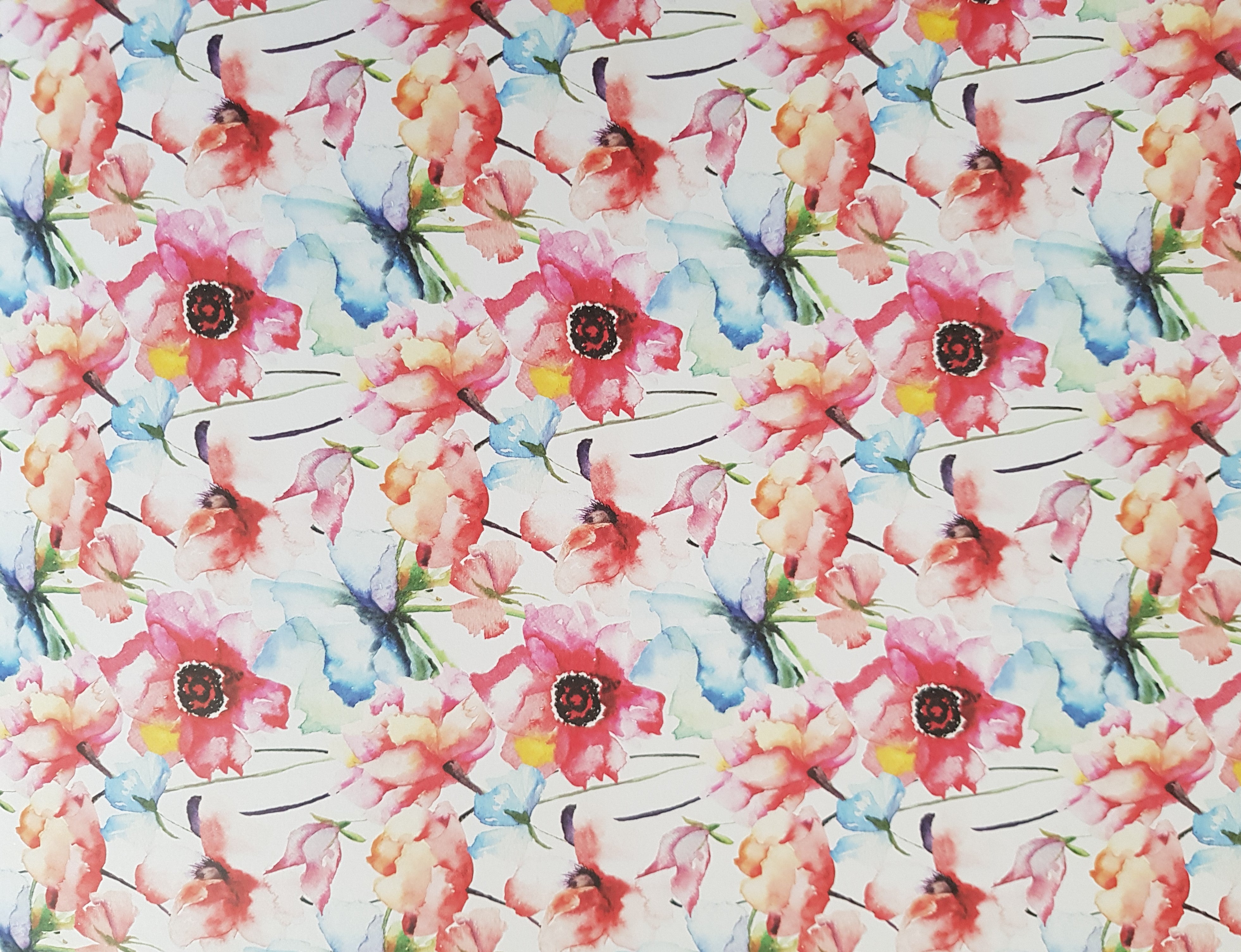 Paper Pad 250 g/m2 - 12’’ x 12’’ - Wild Flowers Spezifikationen: 12’’ x 12’’ (30.5 cm x 30.5 cm) 250 g/m2 beidseitig bedruckt lässt sich gut schneiden säurefrei Inhalt: 24 Bogen 24 Designs beidseitig bedruckt Dieses Paper Pad / Designpapier ist geeignet für: Karten Karten-Verzierungen Kuverts Geschenkboxen & Verpackungen Plotten Scrapbooking