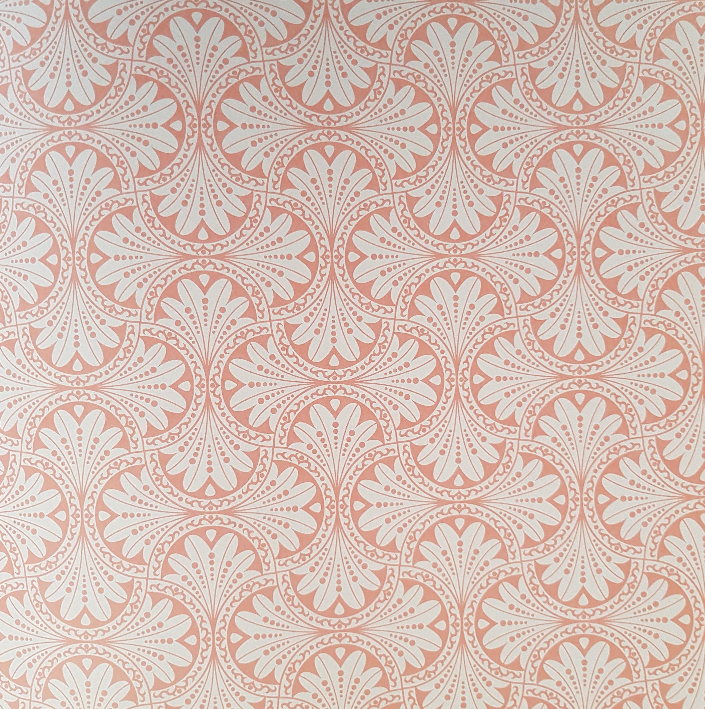 Paper Pad 250 g/m2 - 12’’ x 12’’ - Wild Flowers Spezifikationen: 12’’ x 12’’ (30.5 cm x 30.5 cm) 250 g/m2 beidseitig bedruckt lässt sich gut schneiden säurefrei Inhalt: 24 Bogen 24 Designs beidseitig bedruckt Dieses Paper Pad / Designpapier ist geeignet für: Karten Karten-Verzierungen Kuverts Geschenkboxen & Verpackungen Plotten Scrapbooking