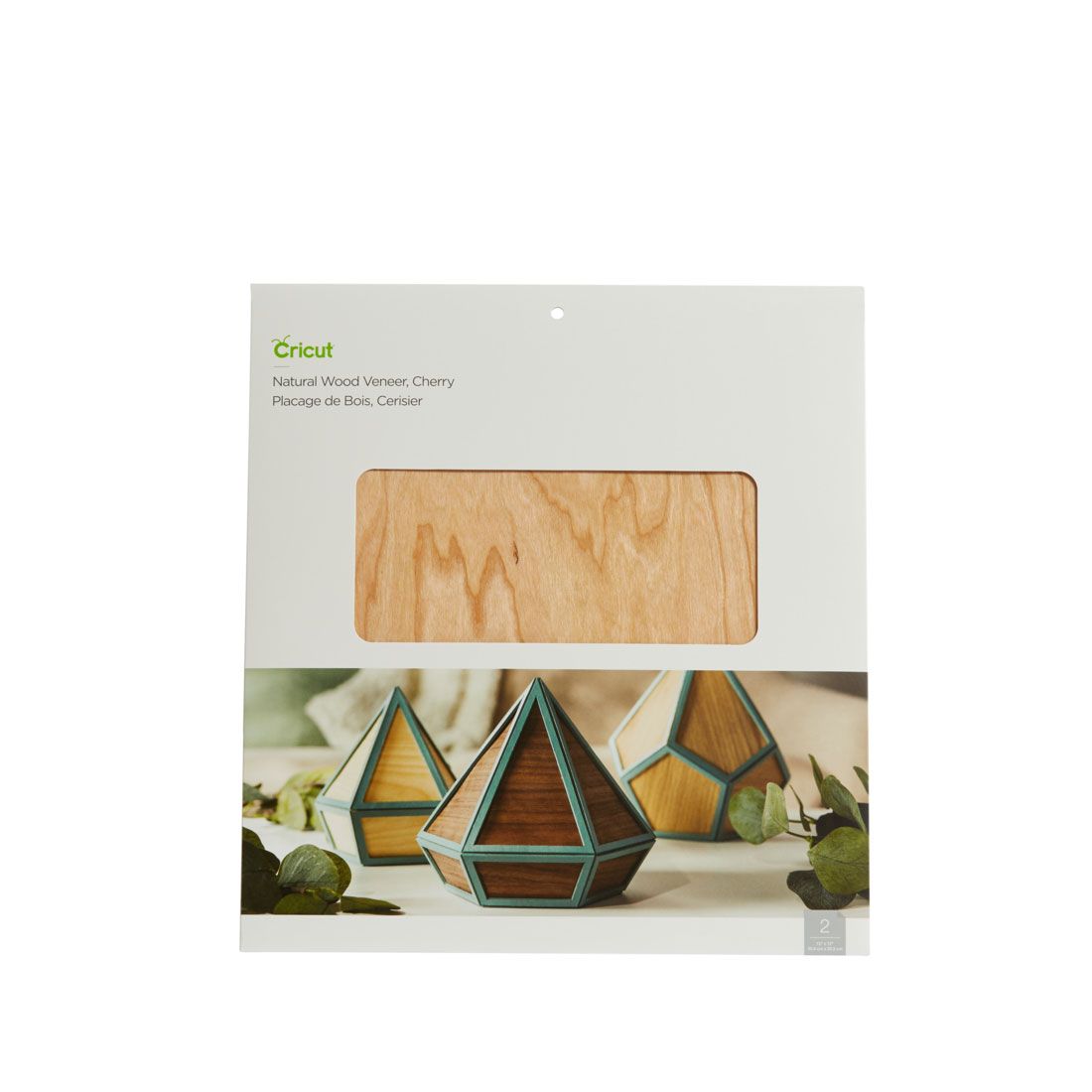 Cricut Holzfurnier - Kirschbaum - 30,5 x 30,5 cm Inhalt: 2 Blatt Cricut Wood Veneer / Holzfurnier Spezifikationen: Echtholz Furnierplatte Kirschbaum / Cherry Grösse: 12" x 12" (30,5 x 30,5 cm) Farbe: Das Furnier ist aus echtem Holz hergestellt, daher variieren Maserung und Farbe und machen jedes Projekt einzigartig