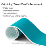 Crealive Cricut Joy Smart Vinylfolie Permanent - Aqua matt   Die Smart Vinylfolie von Cricut funktioniert ohne Schneidematte. Du kannst sie also einfach in die Joy einlegen & loslegen. Sie lässt sich leicht Entgittern und mühelos übertragen.     Inhalt:  1 Rolle Cricut Joy Smart Vinylfolie 13.9 x 121.9 cm (5.5" x 48")    Spezifikationen:  Cricut Joy Smart Vinylfolie  Farbe: Aqua  selbstklebend permanent; hält bis zu 3 Jahren Grösse: 13.9 x 121.9 cm (5.5" x 48") wasser- und lichtbeständig