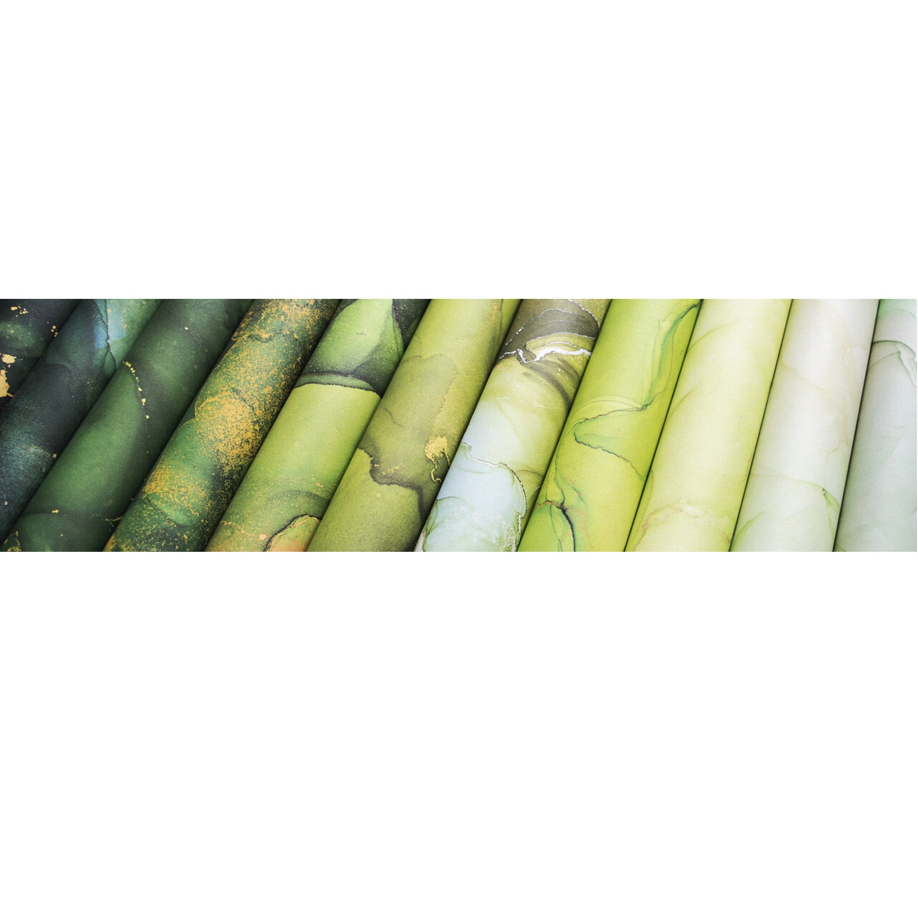 Crealive Premium Paper Pad 180 g/m2 - 6’’ x 6’’ - Ink Drops Organic  Inhalt:  40 Bogen 20 Designs beidseitig bedruckt    Spezifikationen:  6’’ x 6’’ 15.25 cm x 15.25 cm) 180 g/m2 beidseitig bedruckt säure- und ligninfrei lässt sich gut schneiden    Dieses Paper Pad / Designpapier ist geeignet für:  Karten-Verzierungen Verpackungs-Dekoration Plotten Scrapbooking