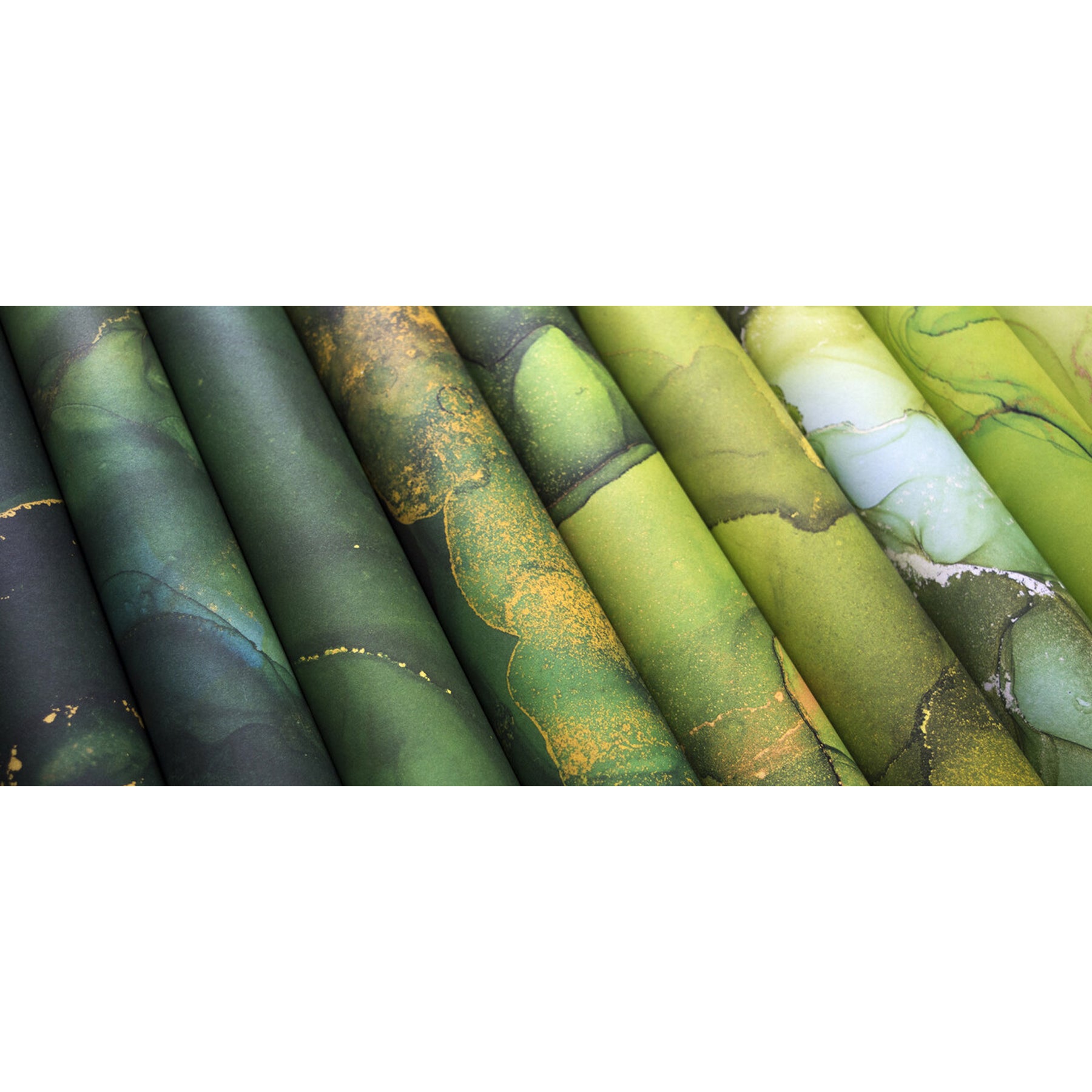 Crealive Premium Paper Pad 180 g/m2 - 6’’ x 6’’ - Ink Drops Organic  Inhalt:  40 Bogen 20 Designs beidseitig bedruckt    Spezifikationen:  6’’ x 6’’ 15.25 cm x 15.25 cm) 180 g/m2 beidseitig bedruckt säure- und ligninfrei lässt sich gut schneiden    Dieses Paper Pad / Designpapier ist geeignet für:  Karten-Verzierungen Verpackungs-Dekoration Plotten Scrapbooking