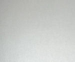 Kuvert / Briefumschlag 120 g/m2 - DIN B6 - Perlmutt glamour  Spezifikationen:  Format: DIN B6 Grösse: 125 x 176 mm 120 g/m2 ohne Fenster Nassklebung oder Lasche zum Einstecken beidseitig farbig (voll durchgefärbt) bedruckbar mit Ink- und Laserdrucker beschreibbar glatte, in Perlmutt schimmernde Oberfläche