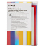 Crealive Cricut Einlegekarten R10 - 18 Stück - Celebration mit Foil Transfer  Inhalt:  18 Karten im Format 3.5" x 4.9" (8.9 cm x 12.4 cm) (zusammengeklappt) - Kartenfarben: 9 Rot und 9 Blau 18 Einlagen im Format 3.25" x 4.6" (8.2 cm x 11.7 cm) - Einlagefarben: 9 Silver Holographic & 9 Maize 18 Transferfolien im Format 3" x 4.4" (7.6 cm x 11.1 cm) - 9 Gold & 9 Silber 18 Umschläge in 3.6" x 5.1" (9.2 cm x 13 cm) - Farbe: Weiss    Cricut Joy Einlegekarten sind geeignet für:  Karten Einladungen