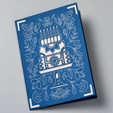 Crealive Cricut Joy Einlegekarten R20 - 8 Stück - Blue Lagoon Foil Transfer Inhalt:  8 Karten Format 4.25" x 5.5" (10.8 cm x 14.0 cm) (zusammengeklappt) - Kartenfarben: 4 Midnight Blue und 4 Deep Teal 8 Einlagen im Format 4" x 5.25" (10.2 cm x 13.3 cm) - Einlagefarben: 4 Silver Matte Holographic & 4 Powder Blue 8 Transferfolien im Format 3.75" x 5" (9.5 cm x 12.7 cm) - 4 Gold & 4 Silber 8 Umschläge in 4.4" x 5.75" (11.1 cm x 14.6 cm) - Farbe: Weiss