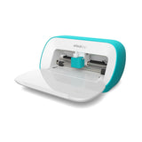 Crealive Cricut Schneideplotter Joy Starter Bundle inkl. 60 Stück Tonkarton Winter  Mit einem Gewicht von nur 1,75 kg personalisiert diese intelligente kleine Schneide- und Schreibmaschine Joy beinahe alles. Joy kann mehr als 50 Materialien schneiden, einschliesslich Flex- & Flockfolie, Karten, Vinyl, Papier und Smart Materials™ für  superleichte, superlange Schnitte ohne Schneidematte.     