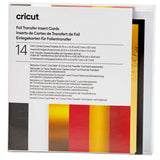 Crealive Cricut Einlegekarten S40 - 14 Stück - Royal Flush mit Foil Transfer  Inhalt:  14 Karten im Format 4.75" x 4.75" (12.1 cm x 12.1 cm) (zusammengeklappt) / Kartenfarben: 7 Schwarz und 7 Weiss 14 Einlagen im Format 4.5" x 4.5" (11.4 cm x 11.4 cm) / Einlagefarben: 7 Gold-Metallic & 7 gebranntes Rot 14 Transferfolien im Format 4.25" x 4.25" (10.8 cm x 10.8 cm): 7 Gold & 7 Rot 14 Umschläge in 5" x 5" (12.7 cm x 12.7 cm) / Farbe: Weiss    Cricut Einlegekarten sind geeignet für:  Karten Einladungen
