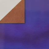 Cricut Kraft Board Foil 12’’ x 12’’ - Jewels  Das glänzende Kraft Board Foil Jewels von Cricut lässt sich sehr vielseitig verwenden. Die Folie ist einseitig auf dem Papier und es lassen sich vielfältige Kreationen daraus zaubern. Ob Boxen, Karten, Verpackungen; der fast spiegelnde Effekt sorgt immer für ein aussergewöhnliches und edles Aussehen, welches bei Lichteinfall super schimmert. In Kombination mit anderen Papieren entstehen schönste Deko-Objekte und Karten.
