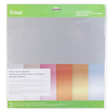 Cricut Folienkarton - 12’’ x 12’’ - Metallic / Poster Board Metallics  Inhalt:  6 Bögen 6 Farben - je 1 Bogen    Spezifikationen:  12’’ x 12’’ (30.5 cm x 30.5 cm) beidseitig farbig Glanzkarton Farben: Gold, Bronze, Silber, Platin, Ocean & Rose säure- und ligninfrei und gepuffert    Dieses Cricut Folienkarton ist geeignet für:  Karten Karten-Verzierungen Plotten Stanzen Prägen Geschenkboxen Bastelpapier für die Schule oder Kindergarten Scrapbooking